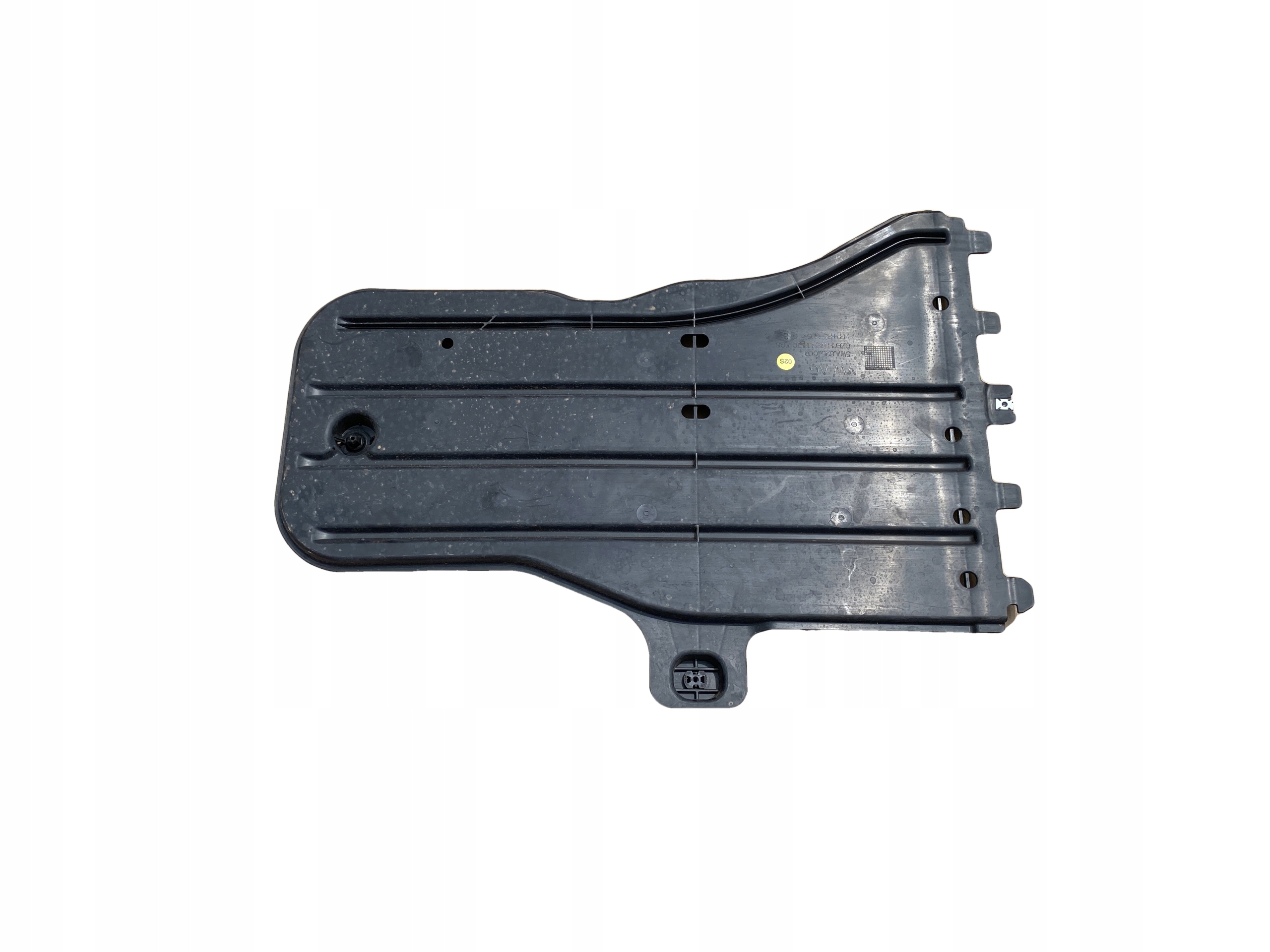 AUDI A3 8Y VW cover chassis left 5WA825101D