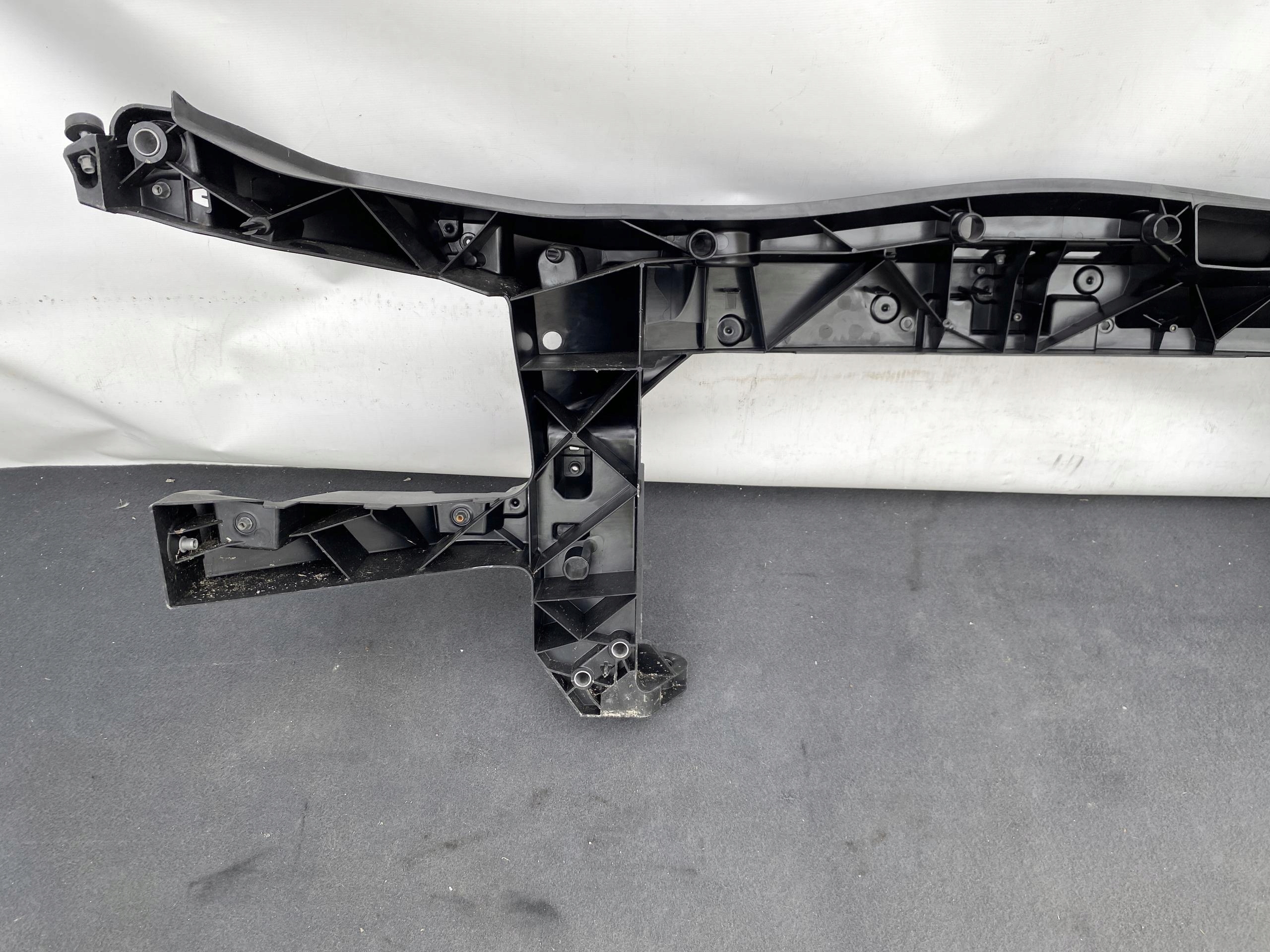 SPRINTER 907 2.2 17- pillar iron support panel for radiators original 9078805600