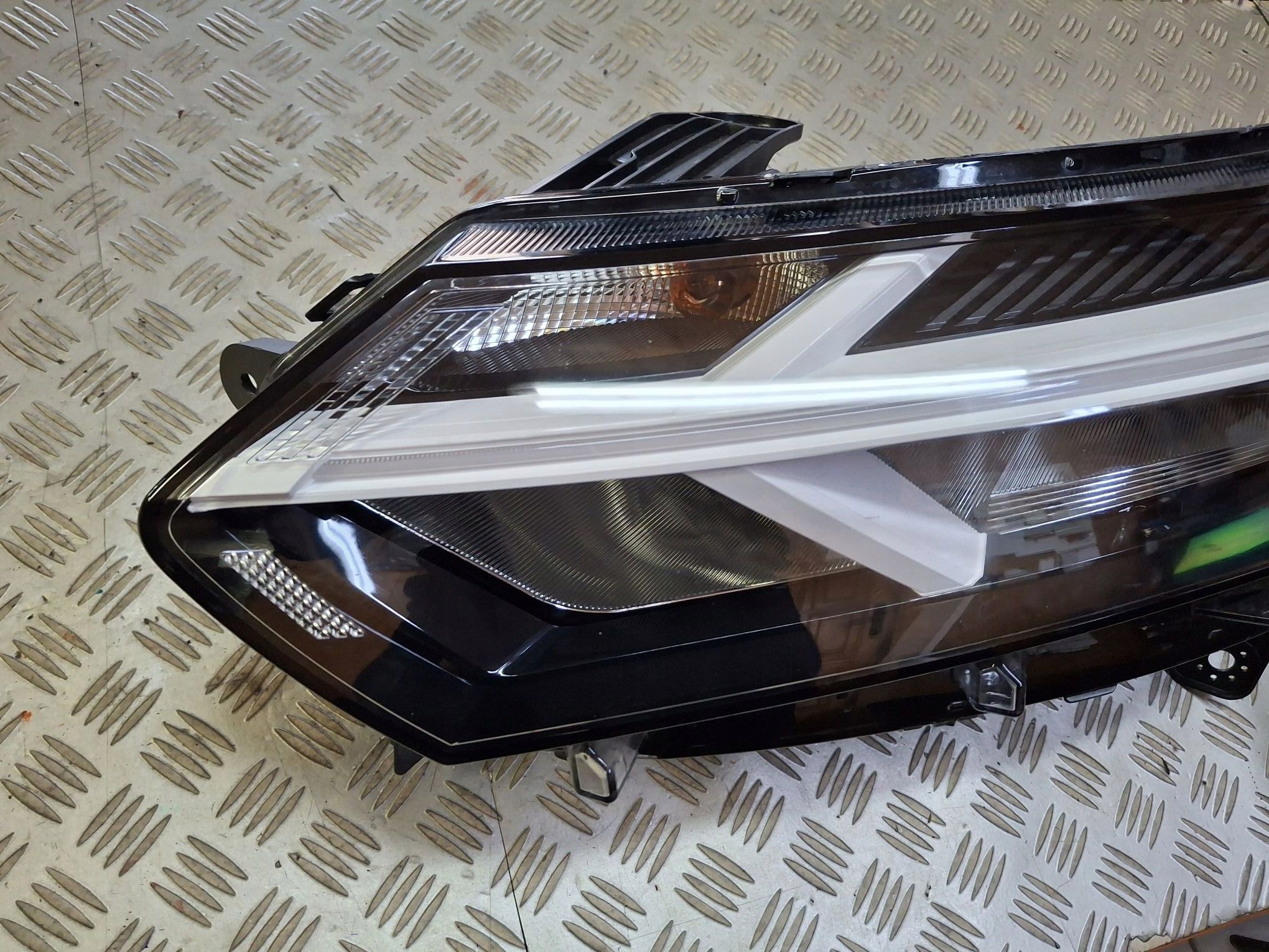light left front LED DACIA SANDERO III JOGGER 2020R->