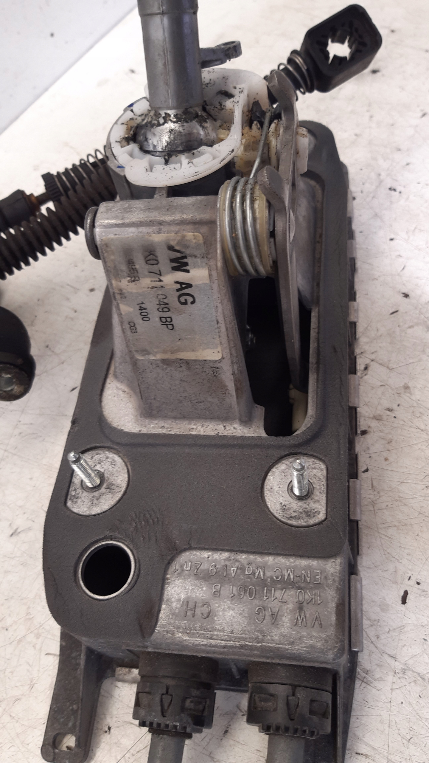 Mecanisme levier vitesse Câble 6 Engrenage 1K0711049BP Audi A3 8P