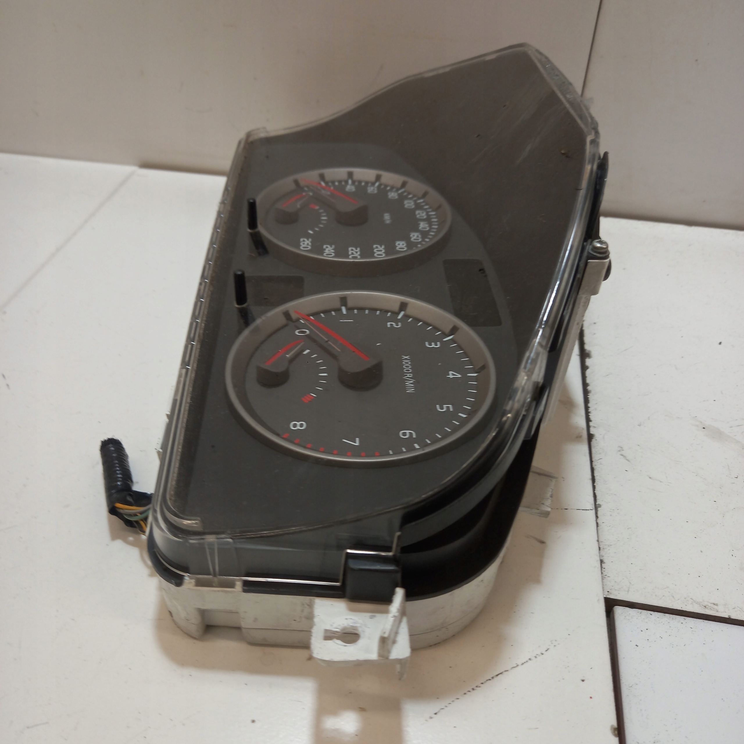 dials dials VOLVO V50 1.8 B 30710071
