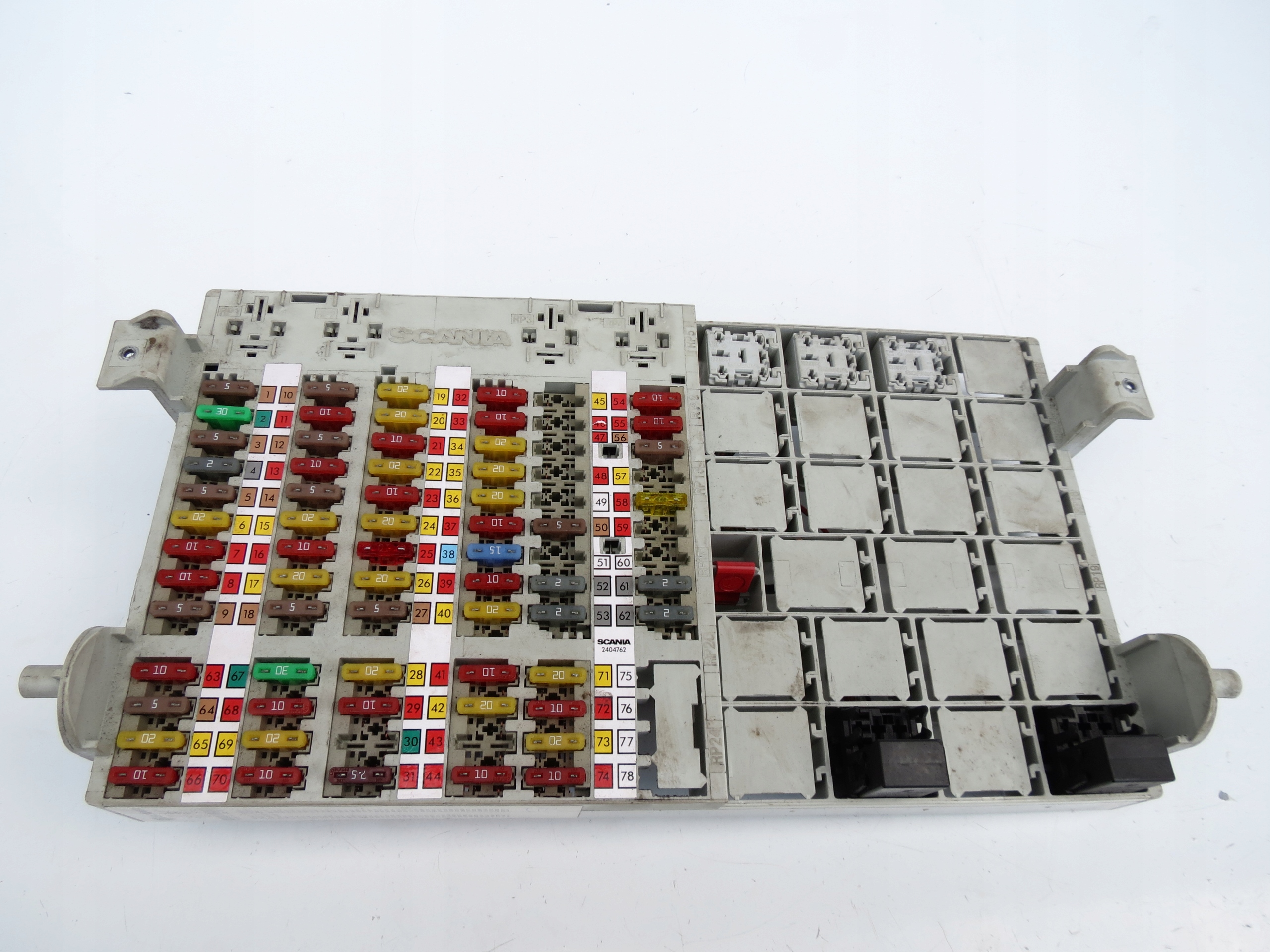 MODUŁ SKRZYNKA BSI BEZPIECZNIKÓW 2404758 SCANIA R