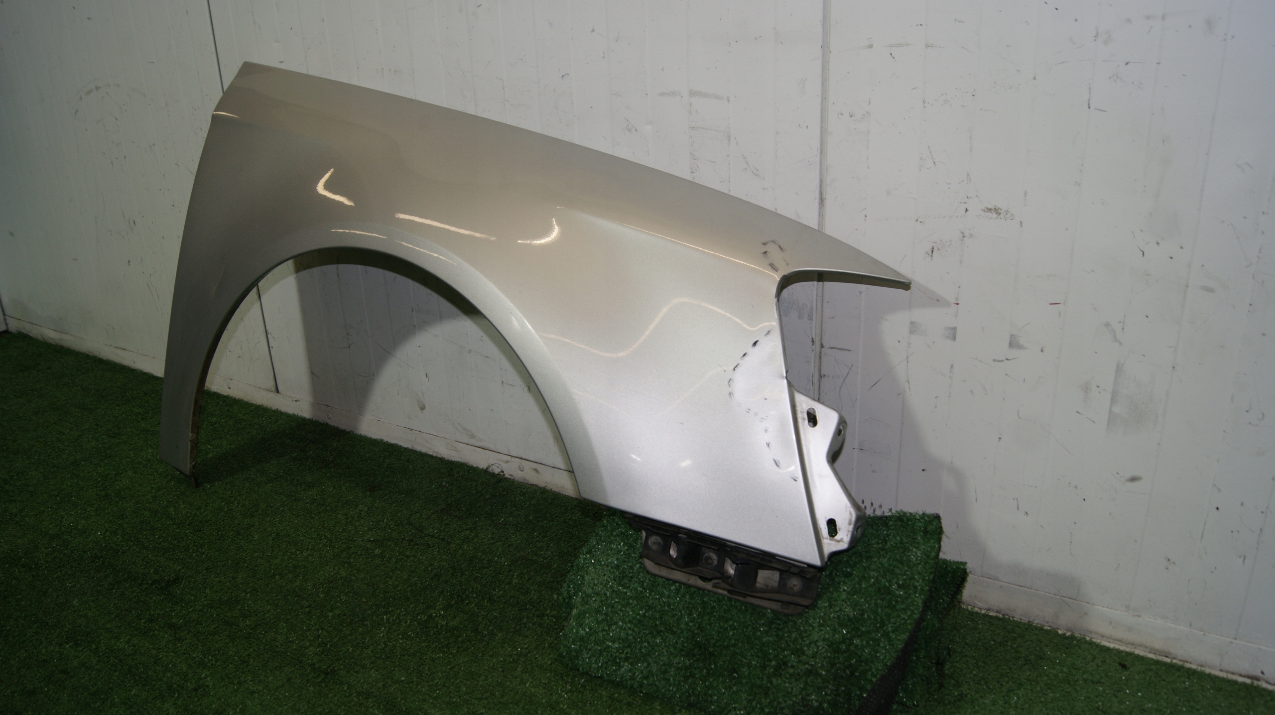 fender right front VOLKSWAGEN PASSAT B6