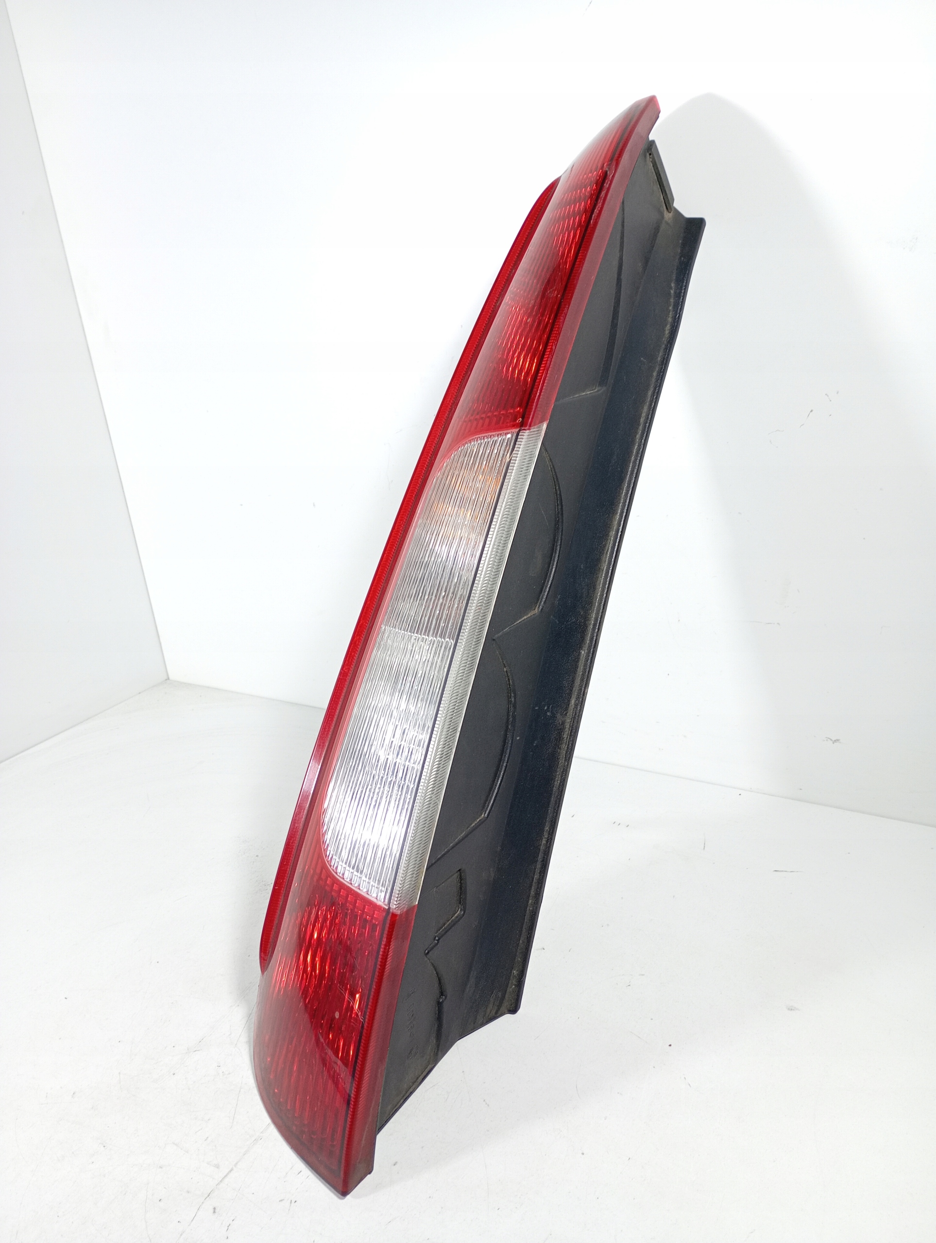 FORD FOCUS CMAX MK1 03-10 light left rear rear part