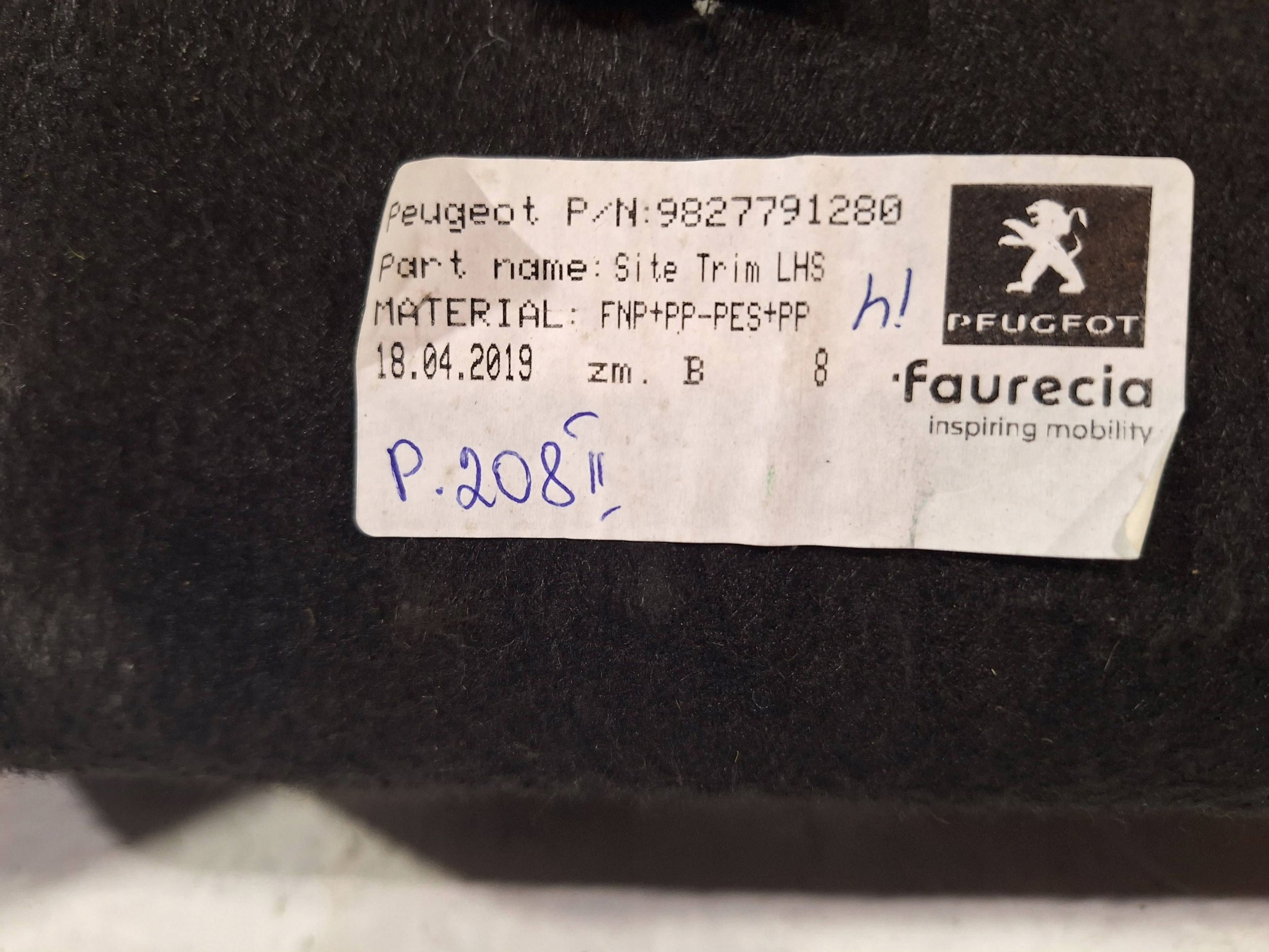 boot upholstery left 9827791280 PEUGEOT 208 II
