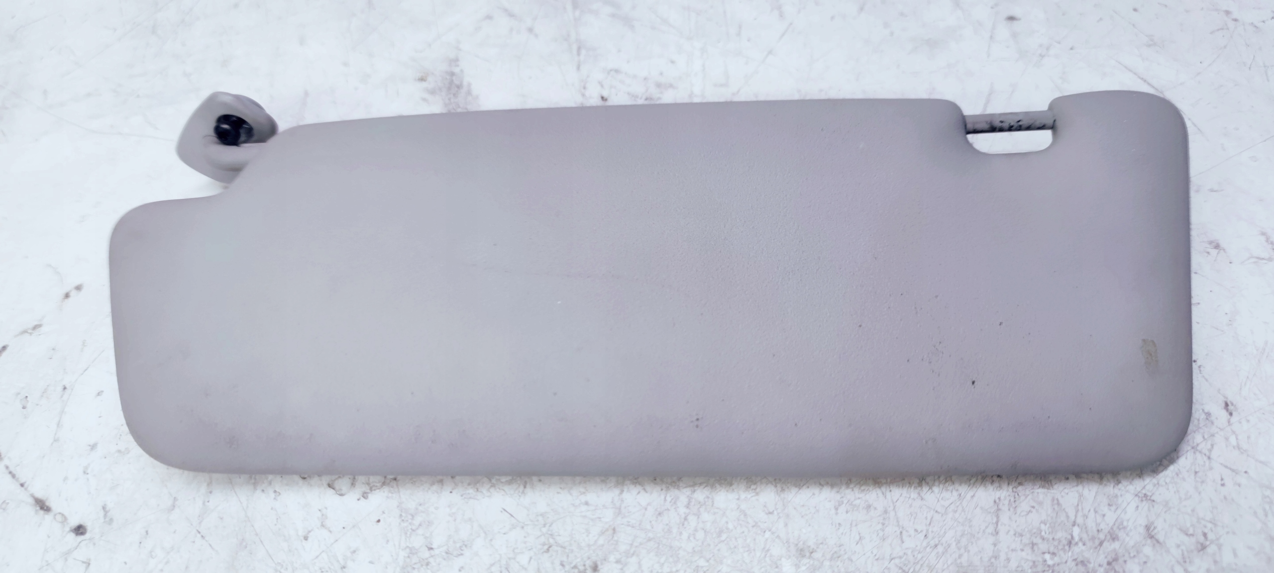 BLENDE ABDECKUNG PRZECIWSLONECZNA RECHTS AUDI A4 B7 8E0857552