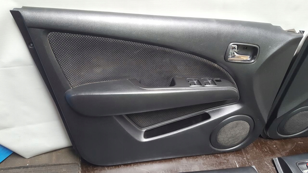 seats side leather komplet Mitsubishi Outlander and