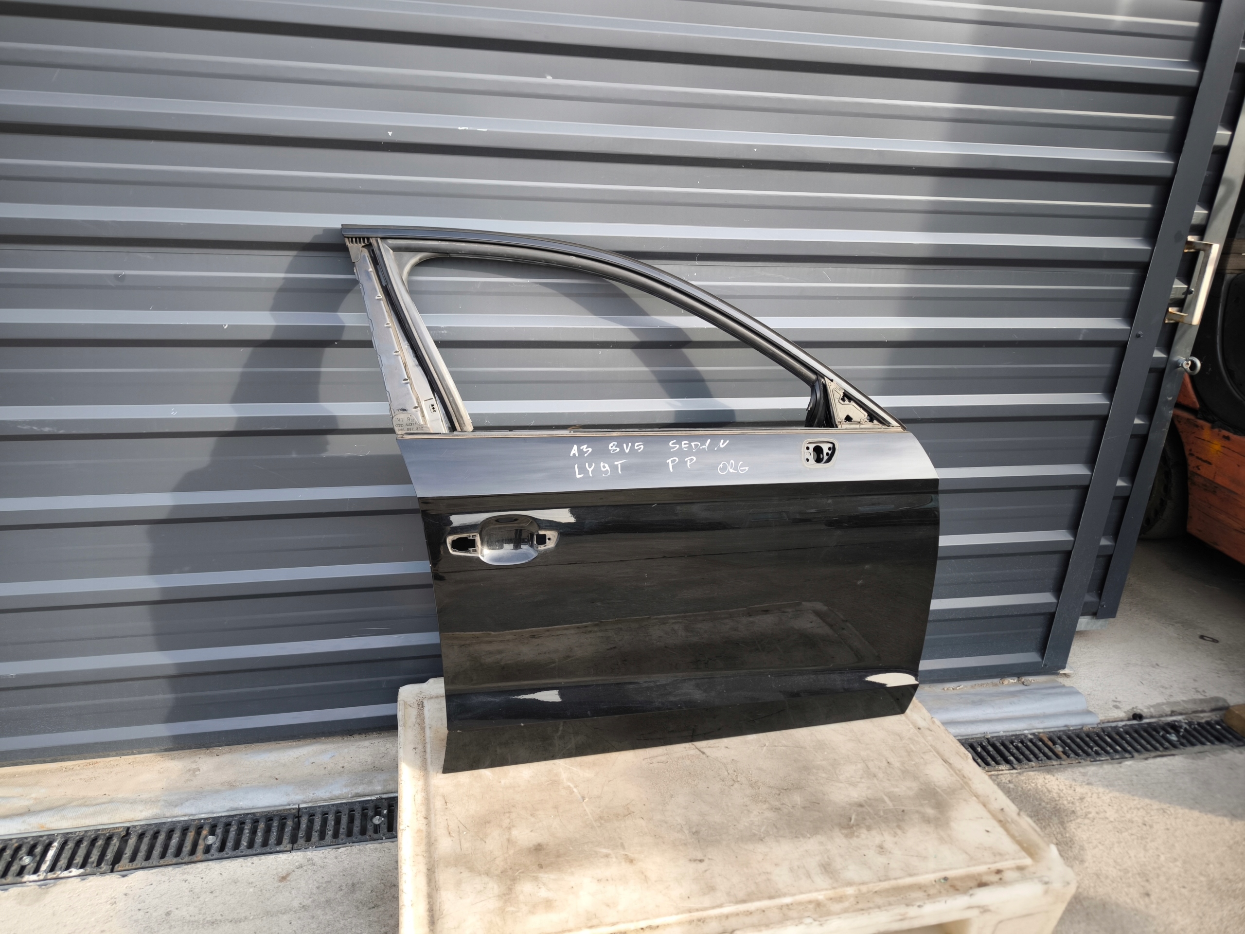 Audi A3 8V Tür Vorne Rechts Limousine Door 9T2013201 Porta Porte - Thumbnail 1