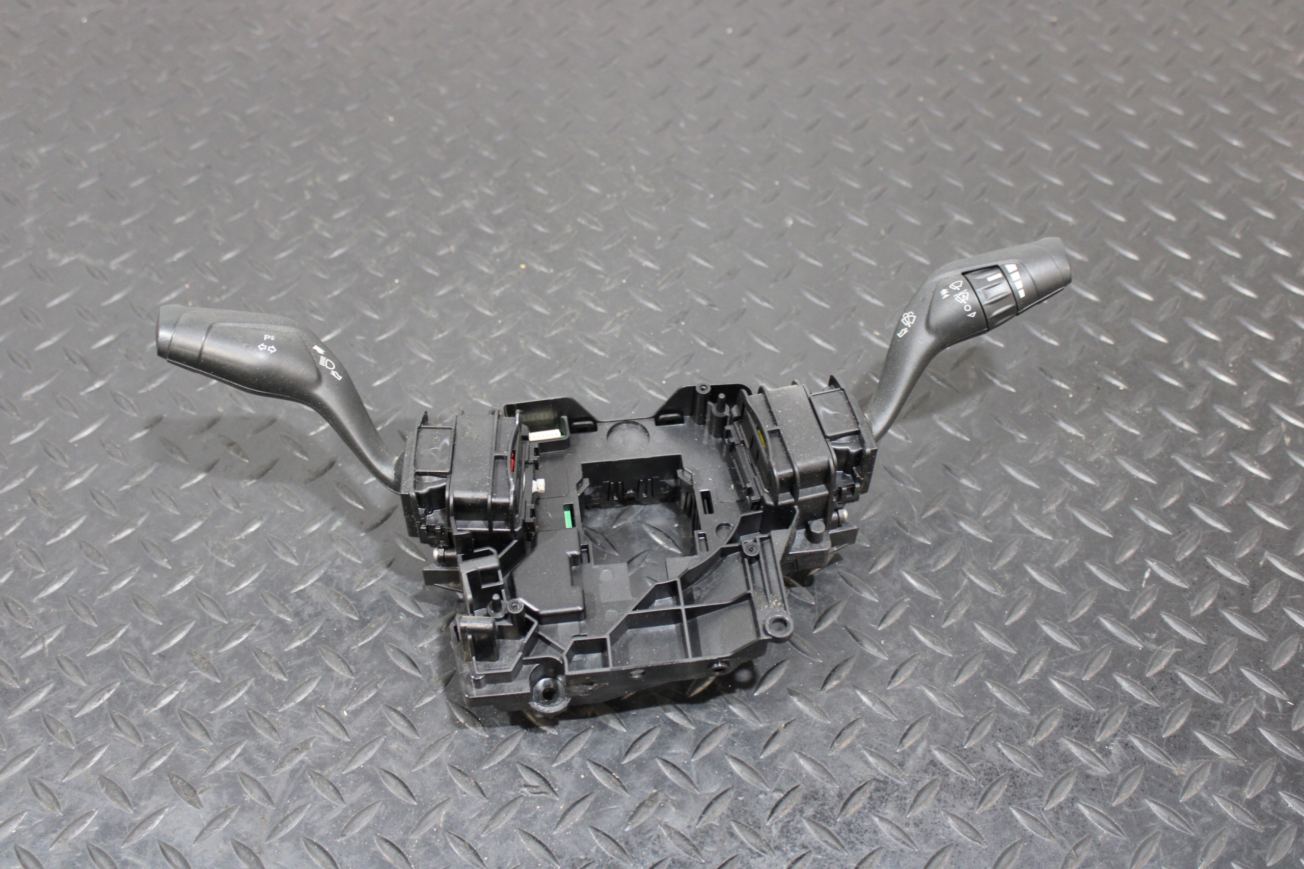 DEVIO LUCI DEVIO tergicristalli indicatori di direzione FORD RANGER V 5 LIFT EB3T-14B522-LB