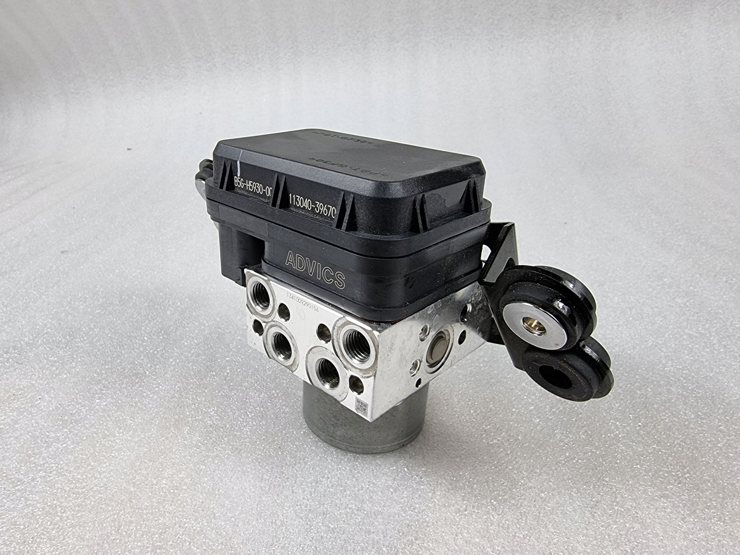 B5G-H5930-00 - Yamaha YZF-R125 19-21 гальмівний насос ABS