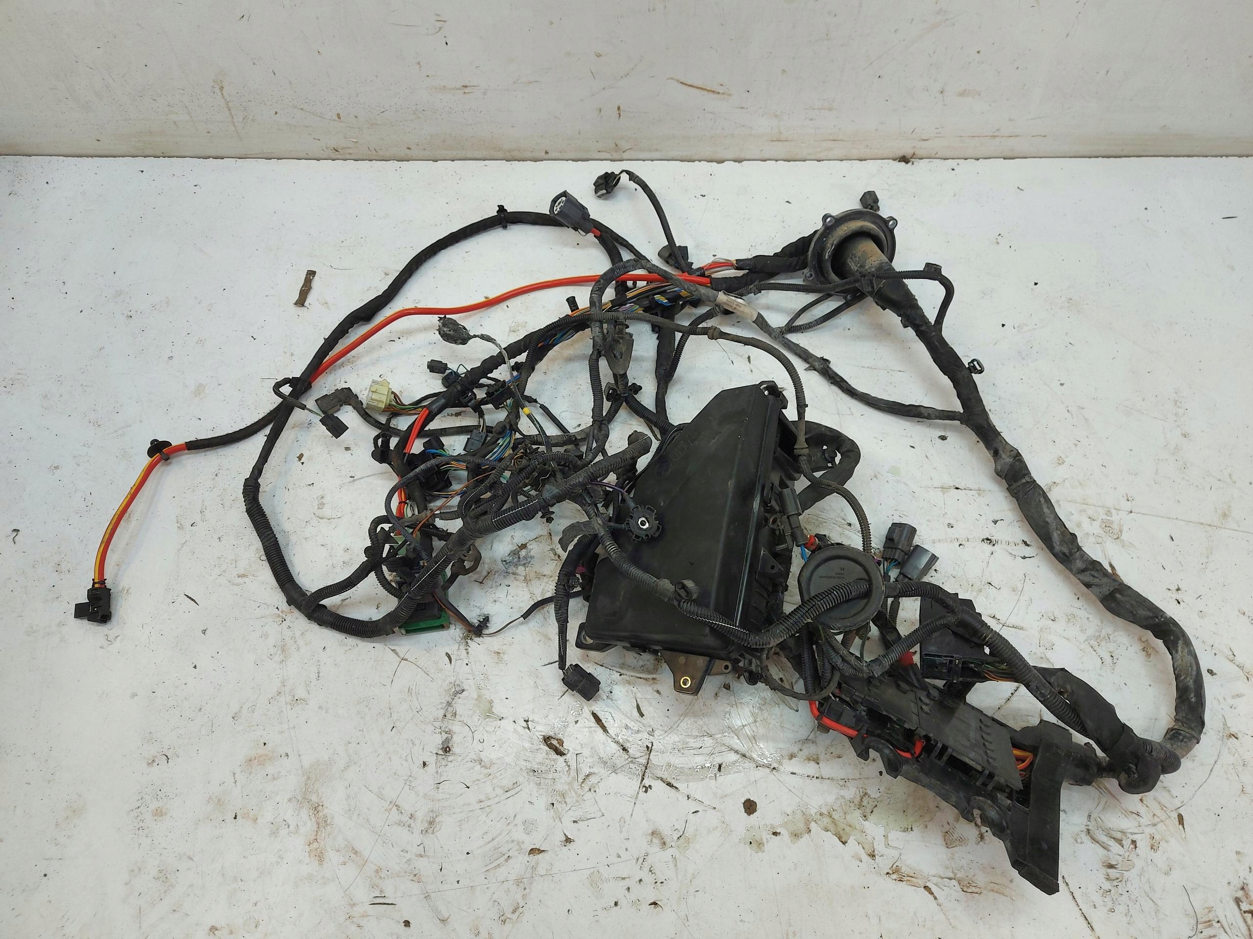 VOLVO XC90 II D5 bundle komory of the engine 627851587