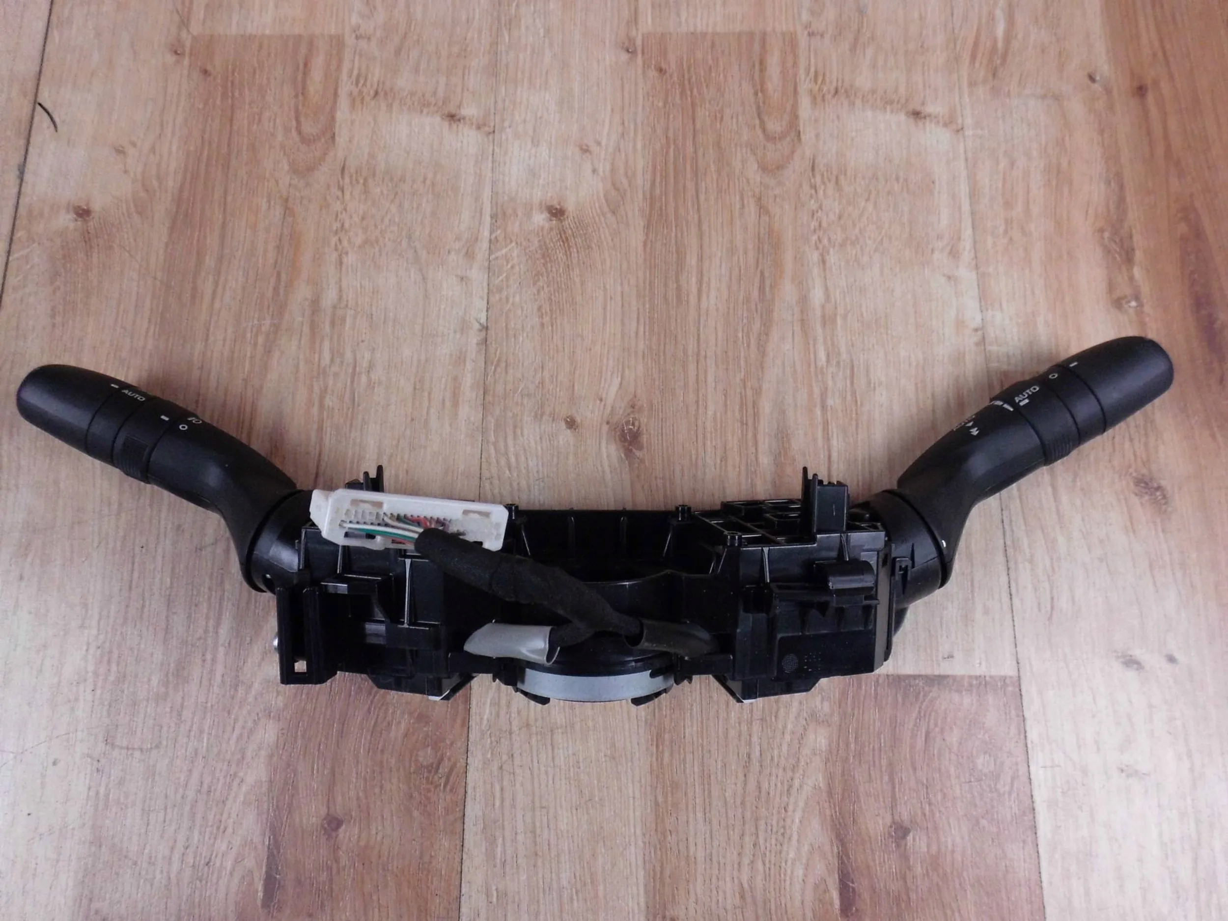 TOYOTA RAV4 V 18+ COMMODO PHARES INTERRUPTEUR COMMANDE PHARES FEUX