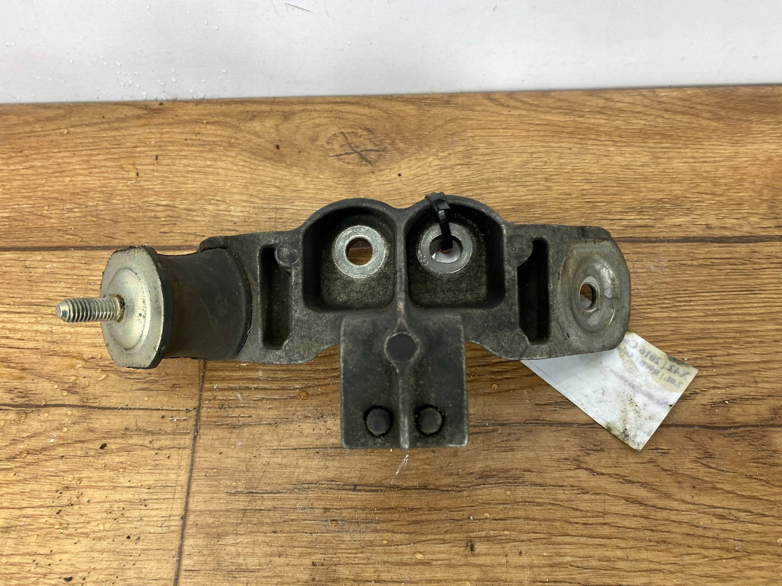 gearbox mount Cadillac CTS III 2014+