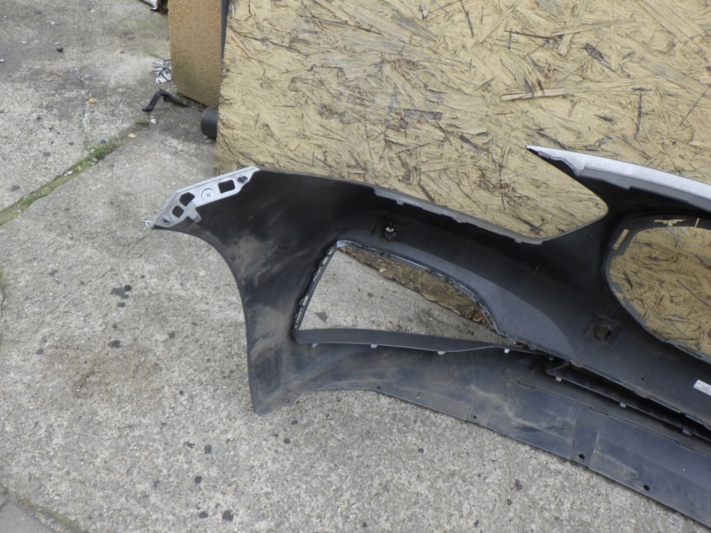 BMW 1 F40 2019- front bumper