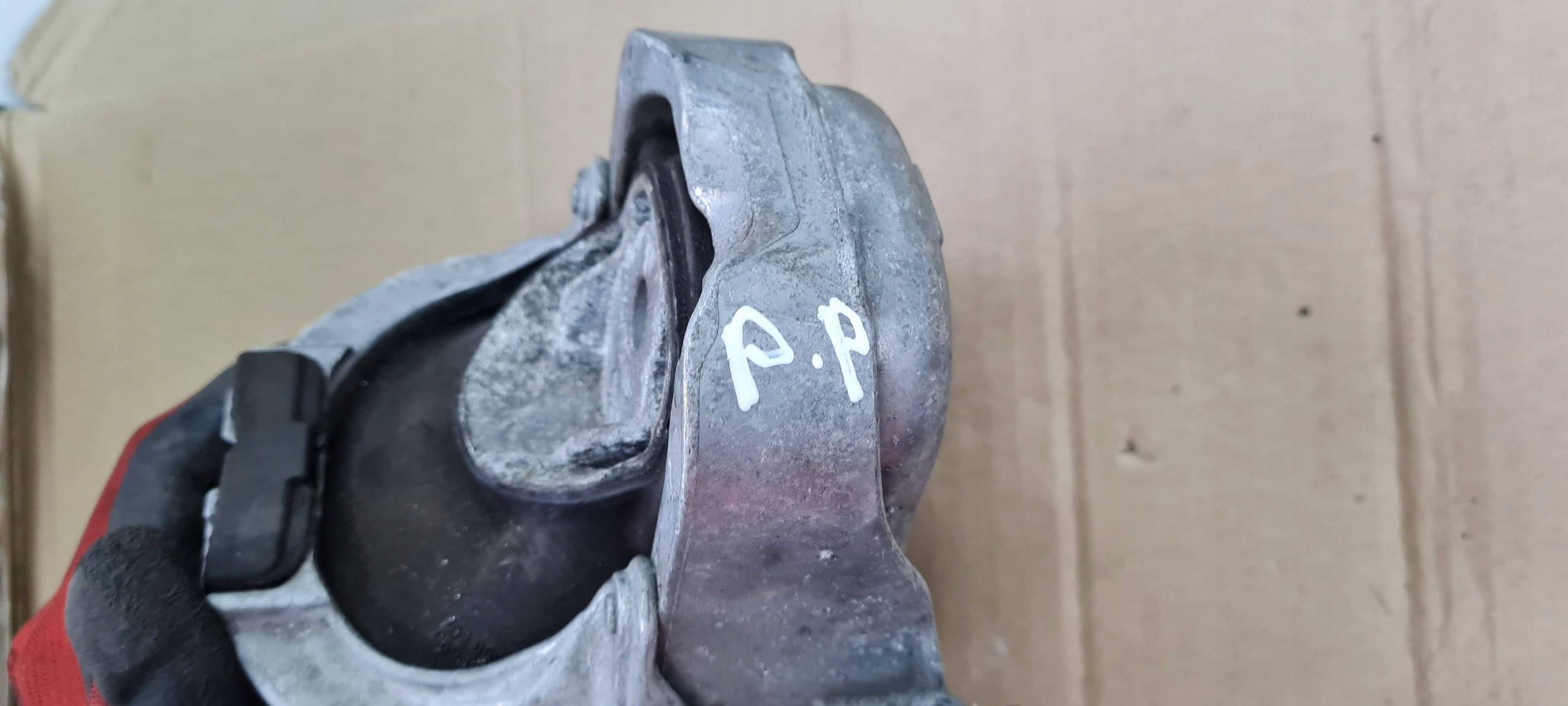 A6 C8 4K engine mount right front 2.0 TFSI HYBRYD 4M0199256BK A7 4K