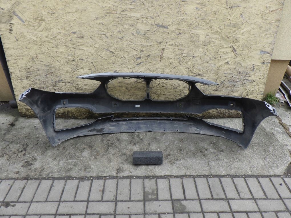 BMW 1 F40 2019- front bumper