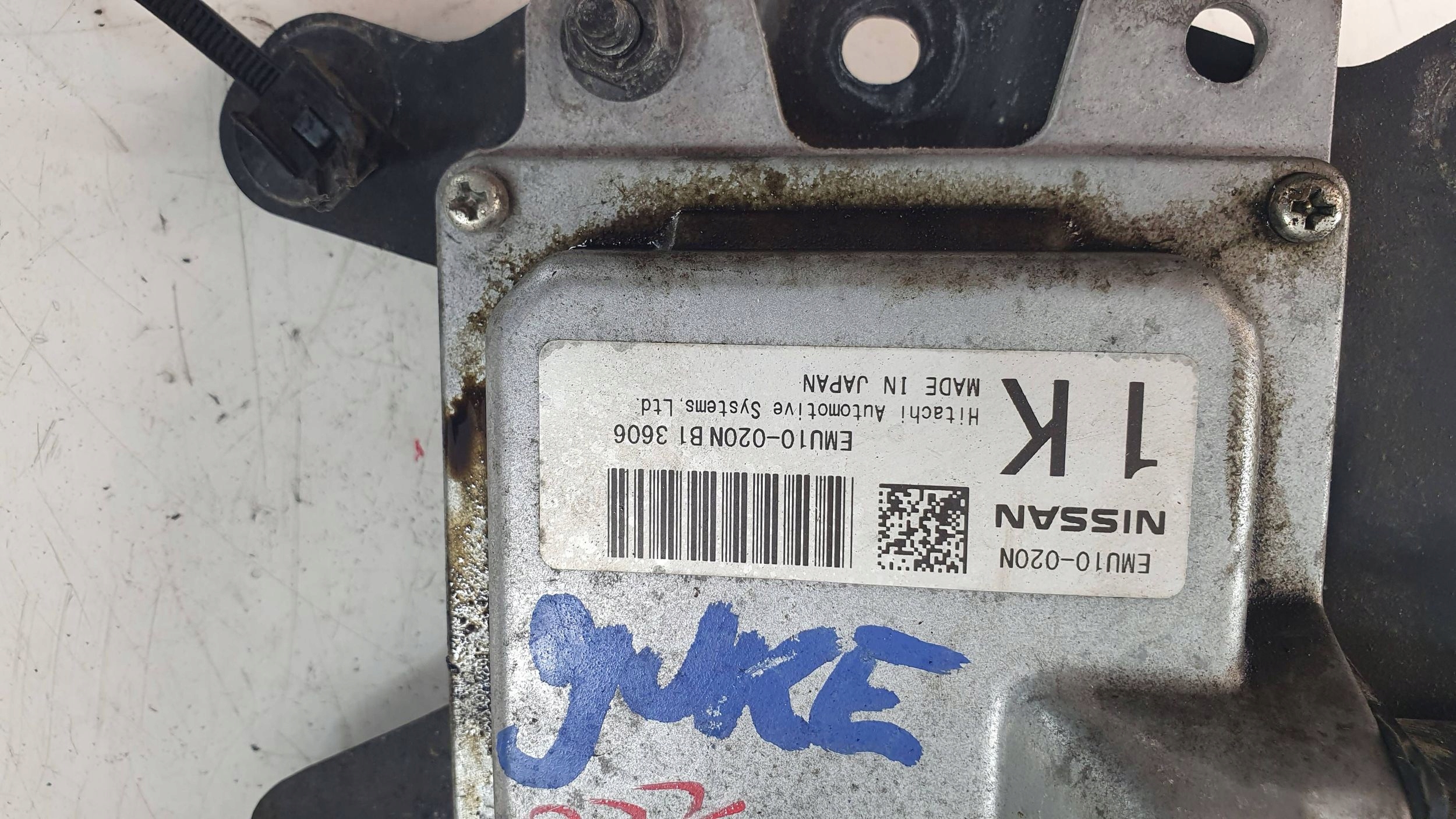 Nissan Juke and 1 F15 1.5 DCI computer module control unit