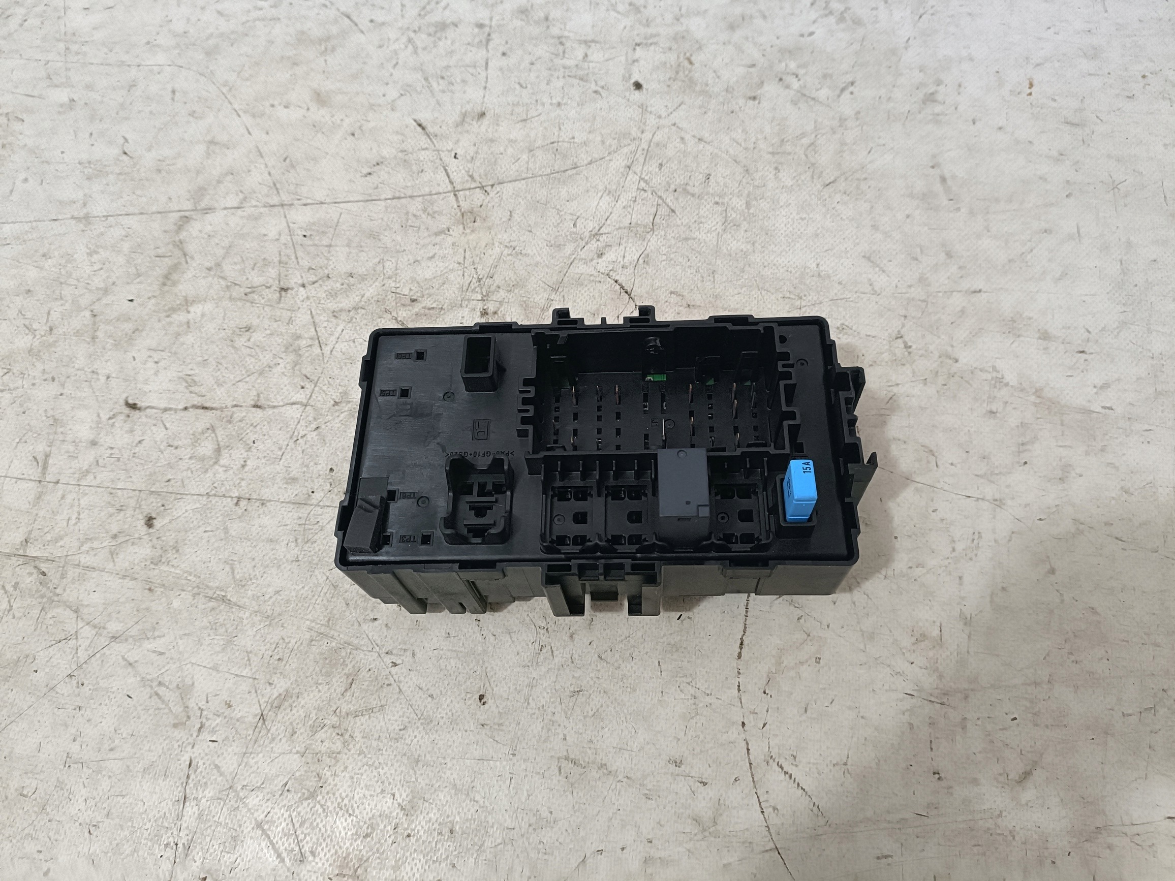CADILLAC ESCALADE IV 2015 - 6.2 V8 Module fusibles 23200664