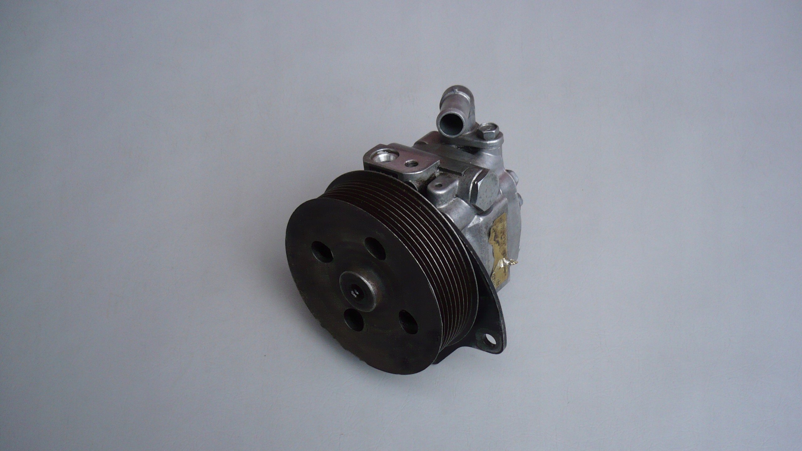 0 дизель. Насос гур дискавери 3. Насос гур рендж ровер спорт 2010-2013. Гур дискавери 4. Насос гур дискавери 3 2.