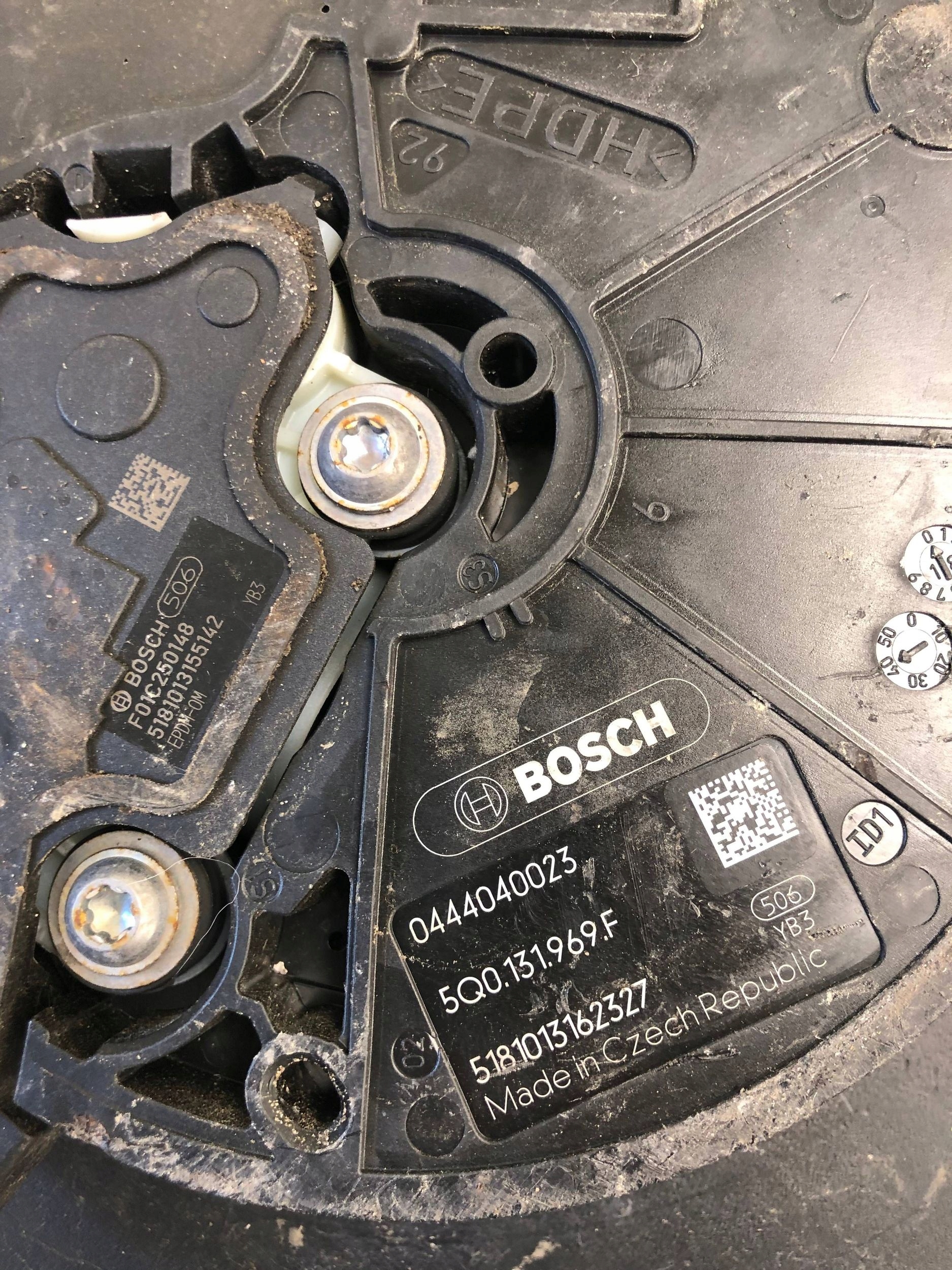Behälter ADBLUE SKODA SUPERB III B8 3Q0131877D 3Q013187D