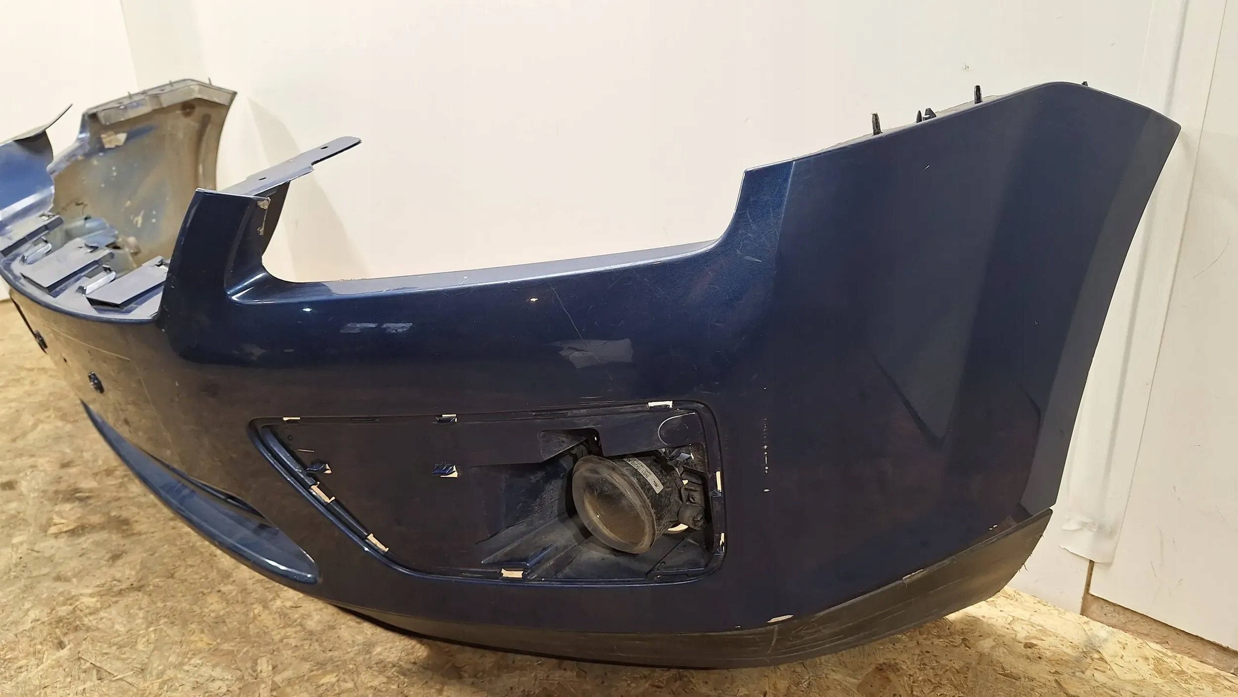 bumper front 4M51-17757-A Ford Focus MK2 04