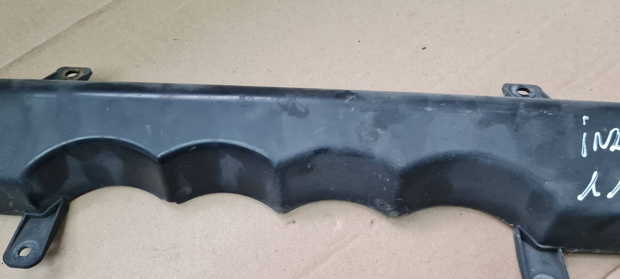 Q5 8R pillar grille GRILLA cap front 8R0853692