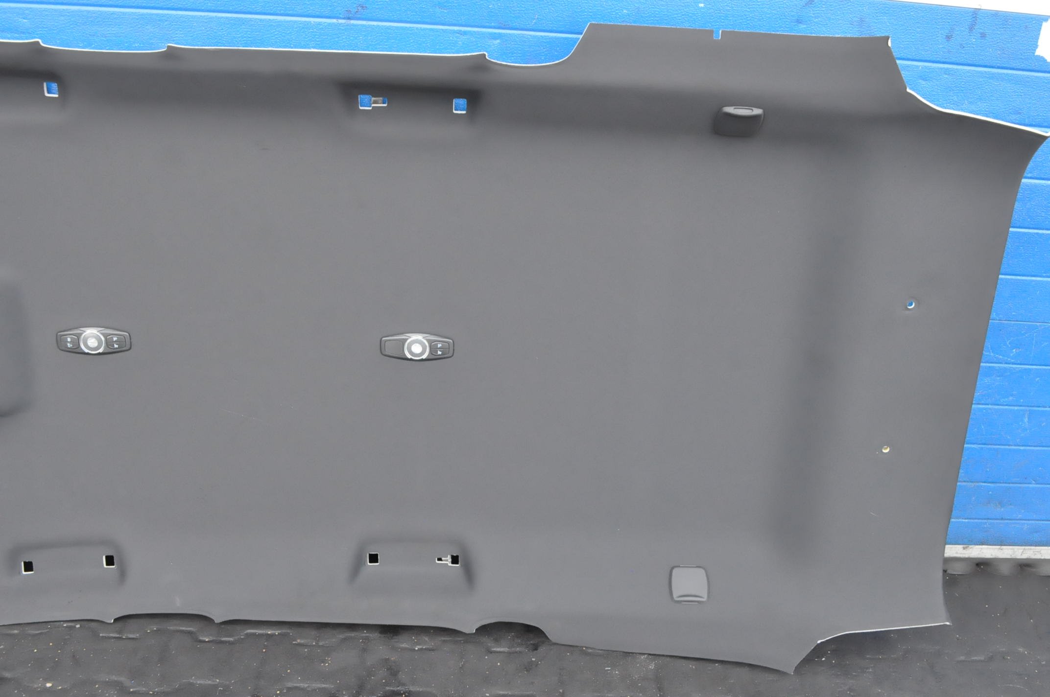 FORD FOCUS MK3 ST KOMBI CZARNA PODSUFITKA DACHU +SŁUPKI PLASTIKI RĄCZKI Producent części Ford OE