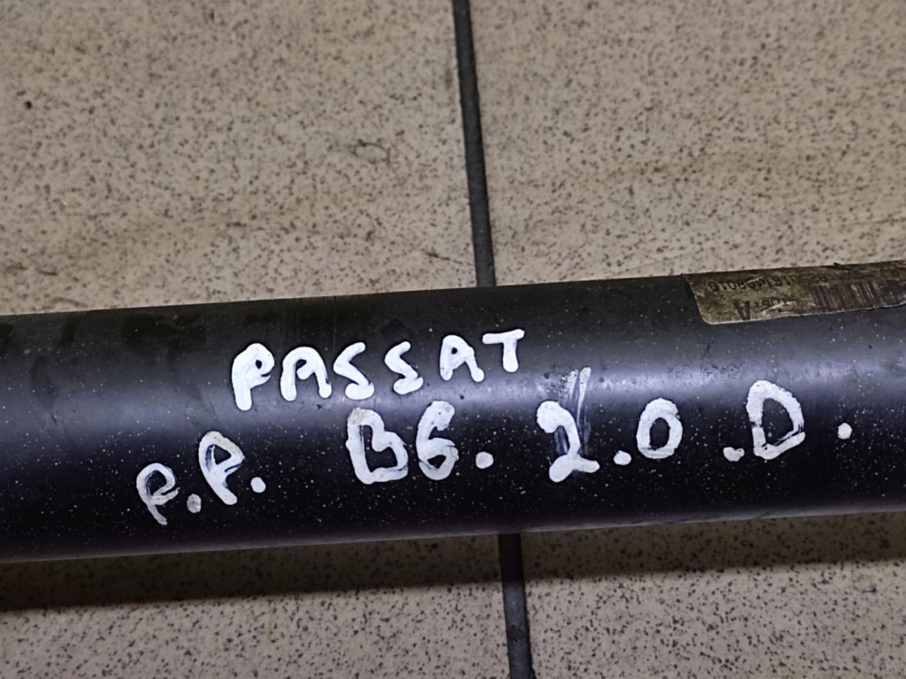 VW PASSAT B6 2.0 D semi-axis right 3C0407272AJ
