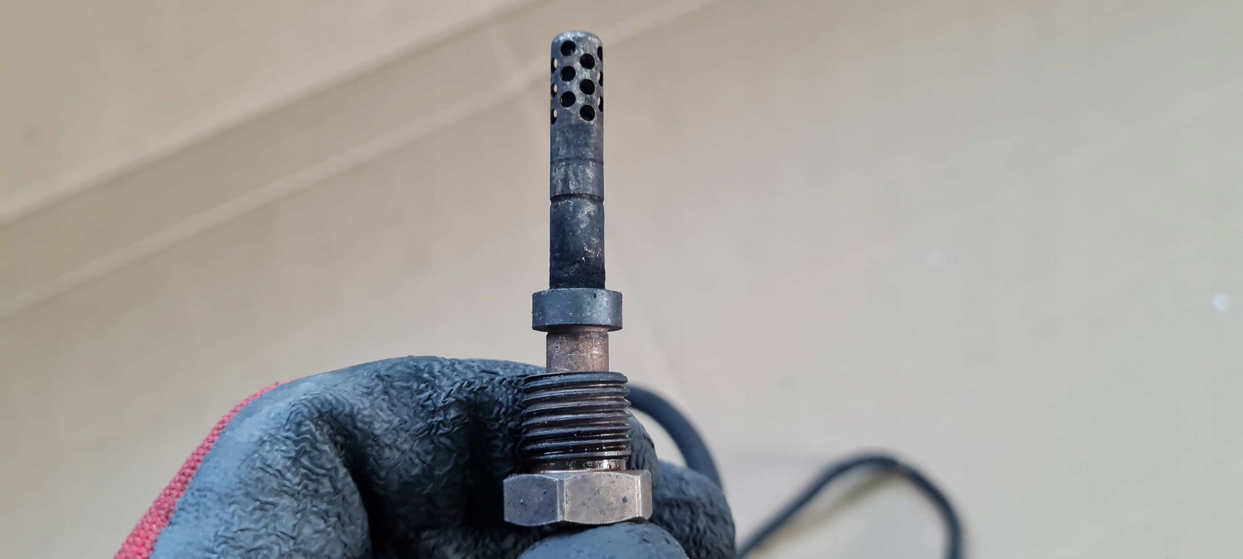 A6 C6 LIFT Sensor TEMPERATURY Gase 2.0 TDI 03G906088BA