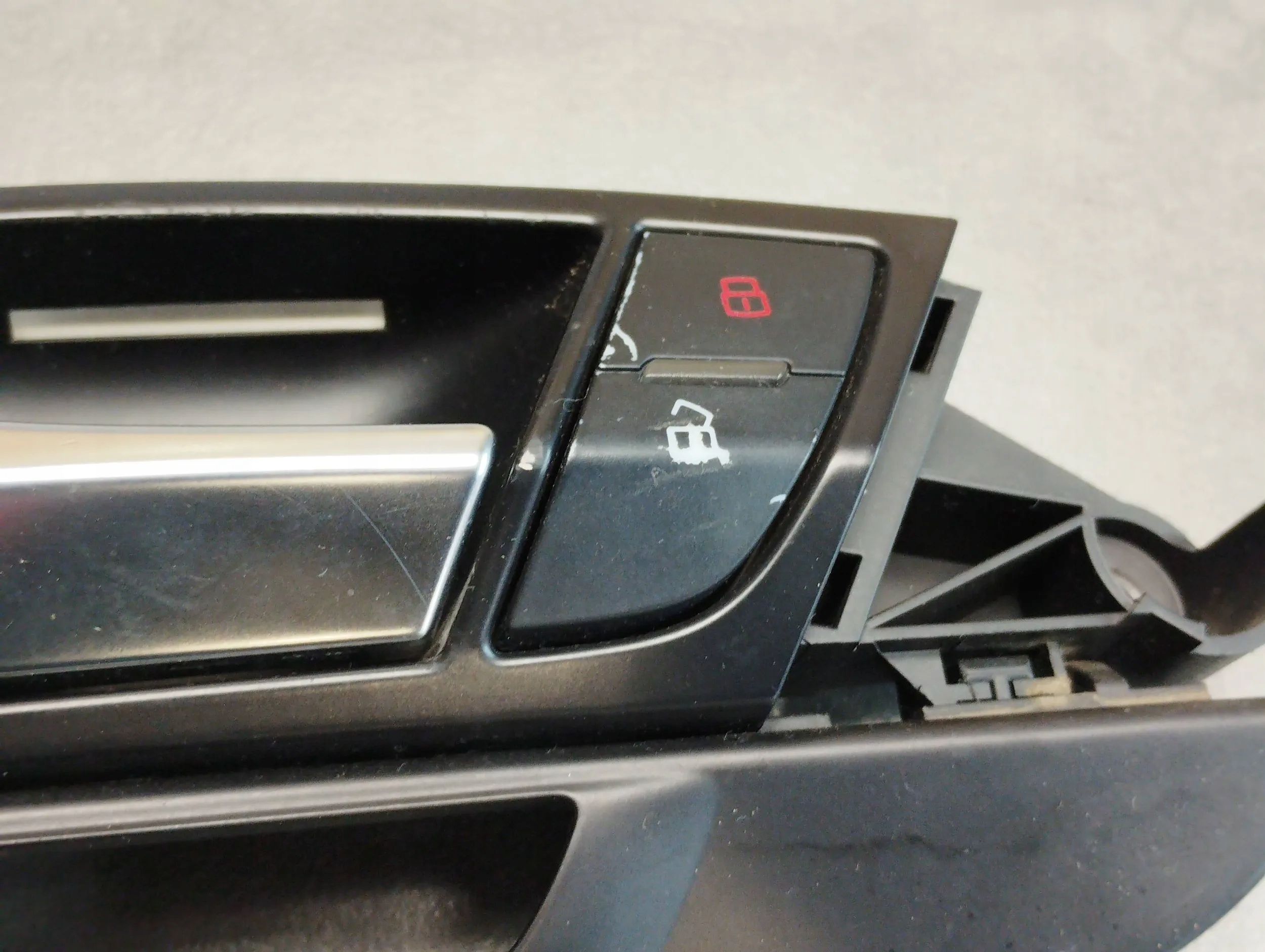 Audi Q7 4L handle WEW left front 4L0959527A