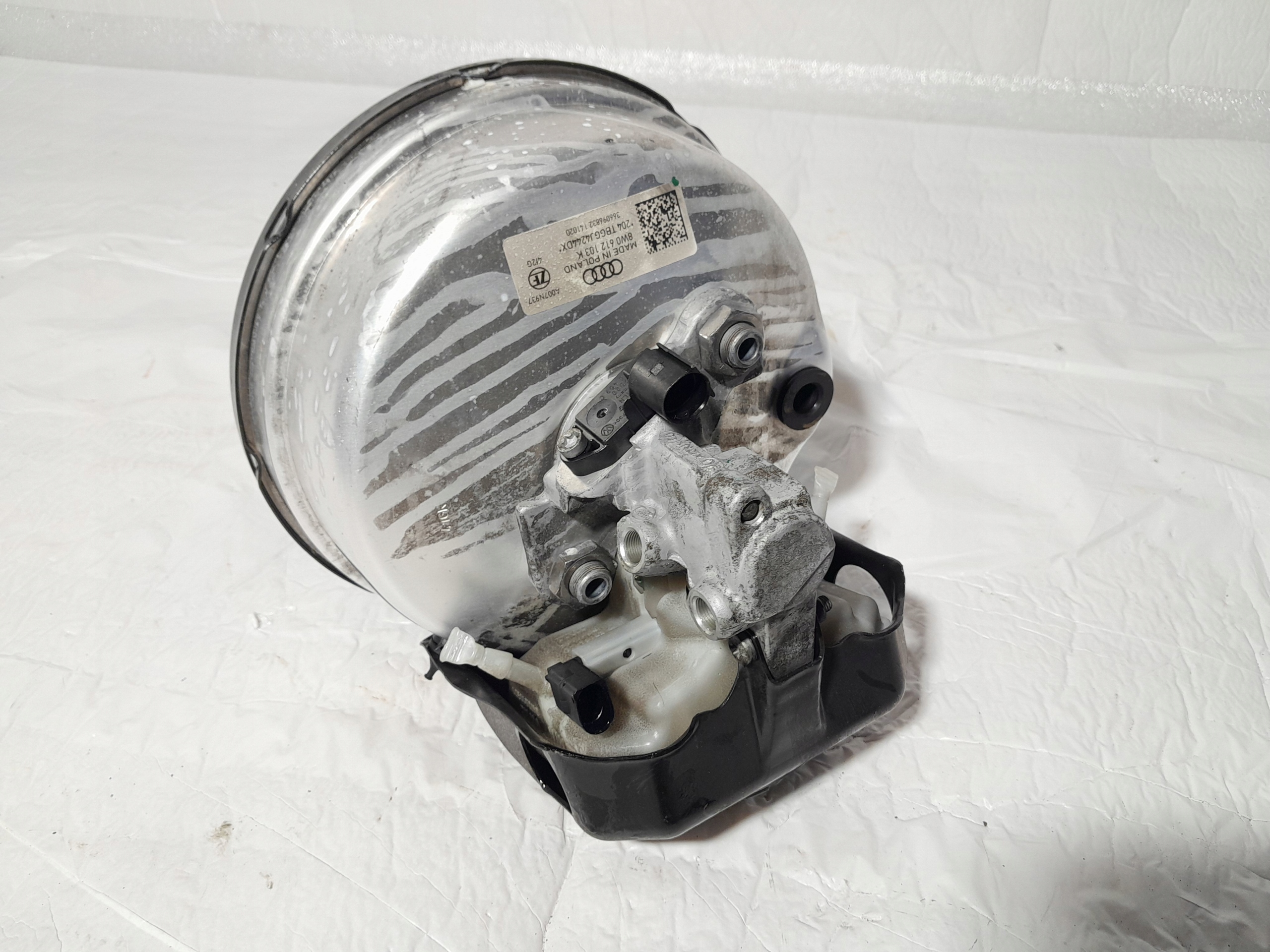 AUDI A4 B9 LIFT Servo bremsen 8W0612103K