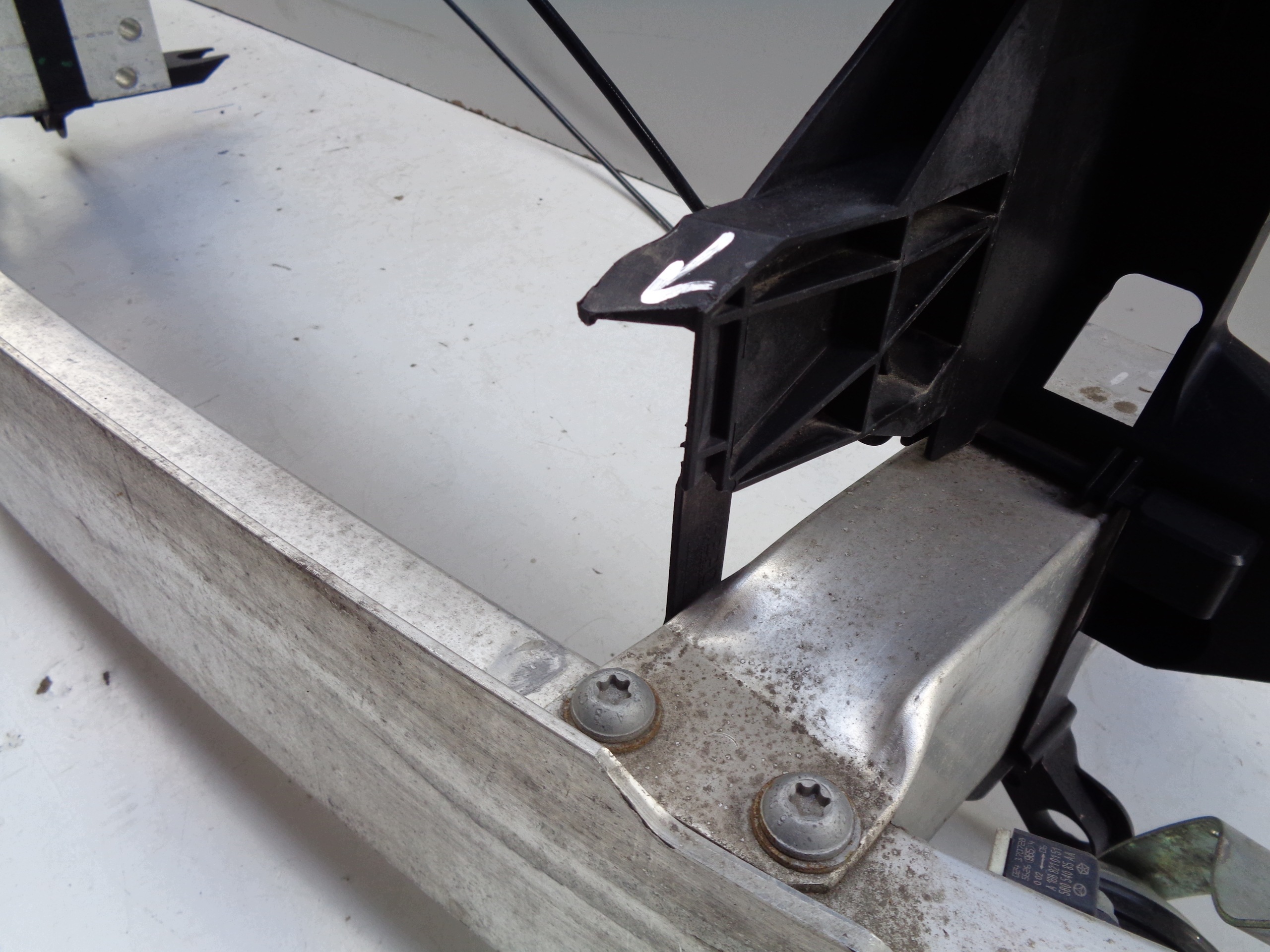 bar, wall front sider MERCEDES GLA W156 CLA W117 A-KLASA W176