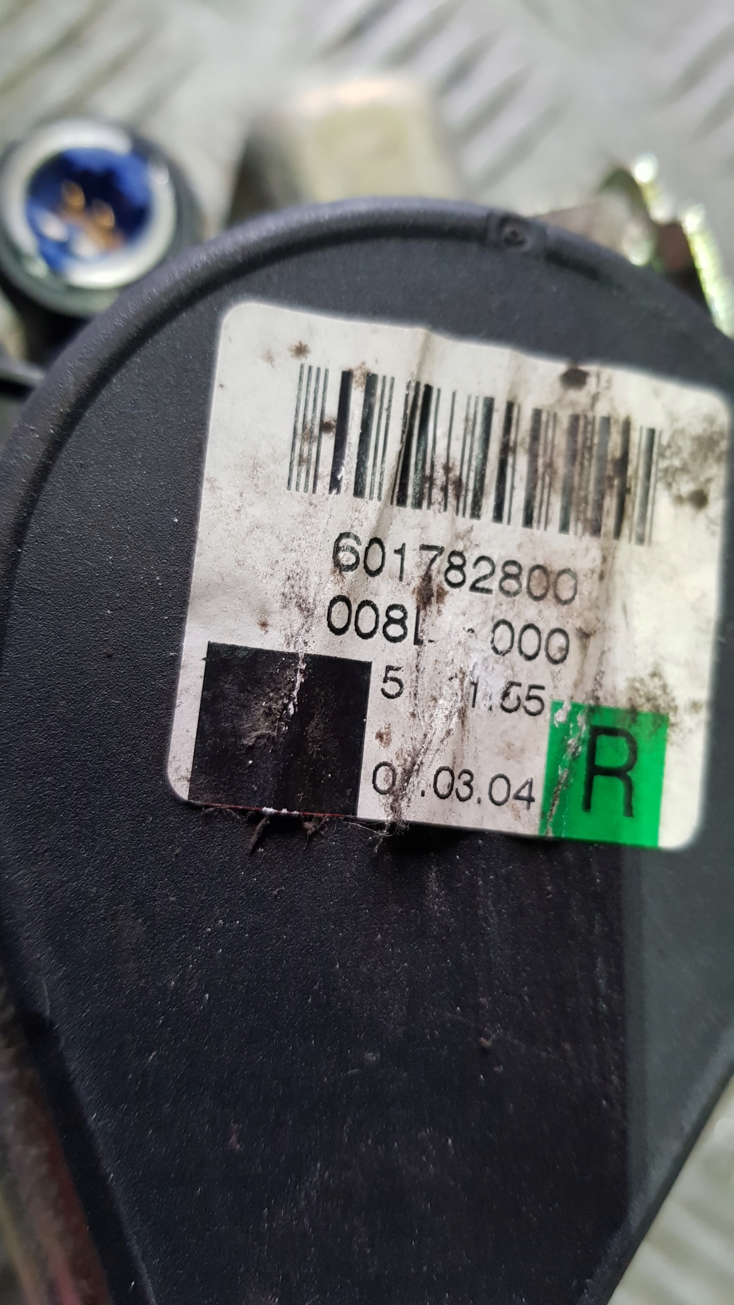 AUDI A8 D3 tension belt safety right front 601782800