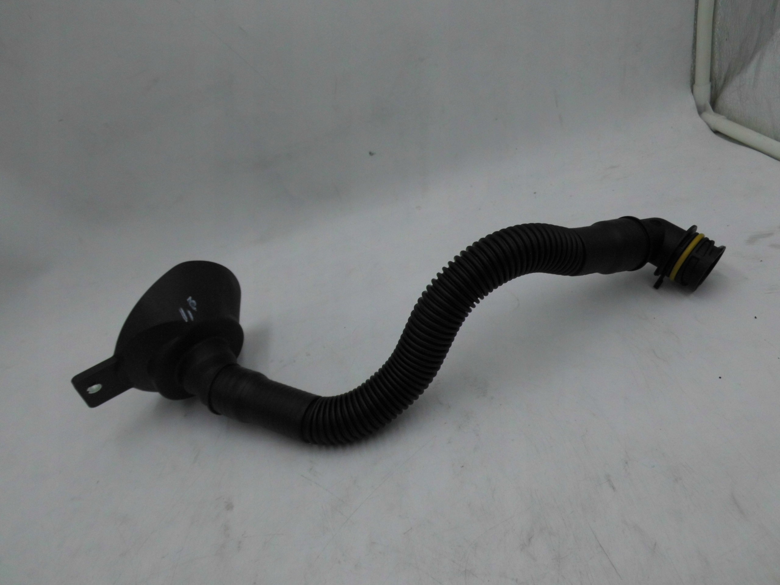 GK2Q-6763-BD - МАСЛОНАЛИВНАЯ трубка FORD TRANSIT Mk7 Mk8 2016-