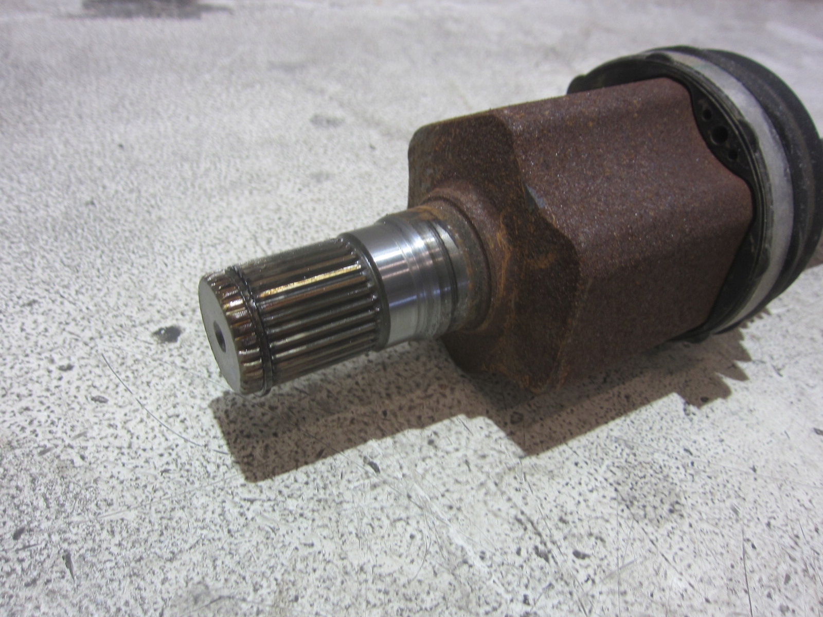 VOLVO XC40 XC 40 II left semi-axis front left front petrol 2.0 T5 31492989
