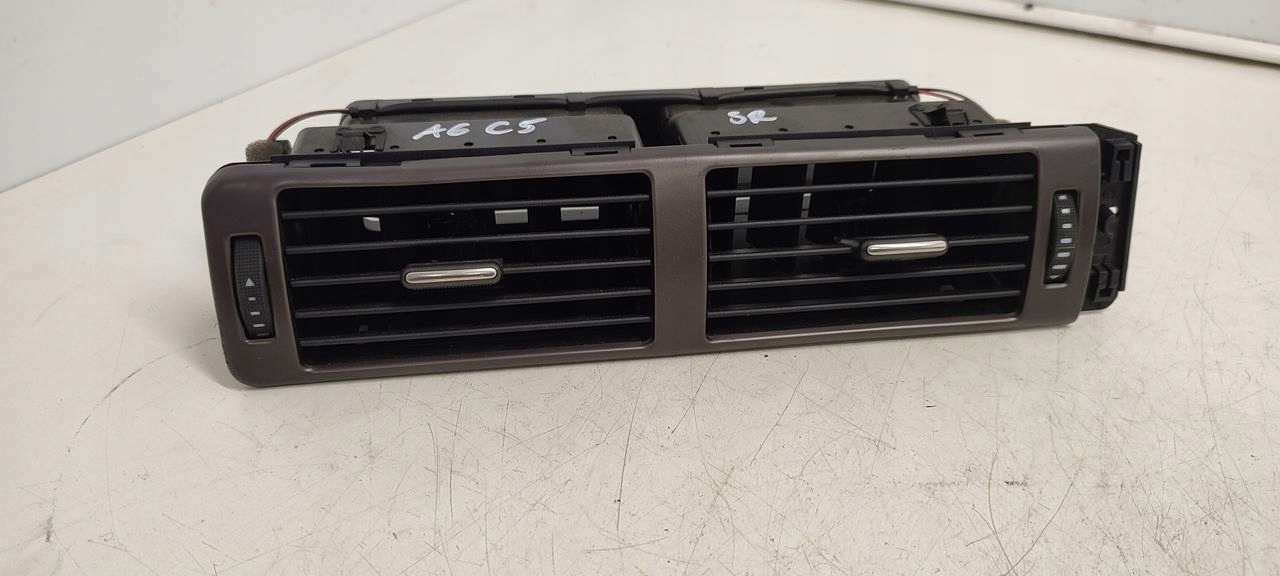 Kratki des lüfters komplet Audi A6 C5 2,5 TDI
