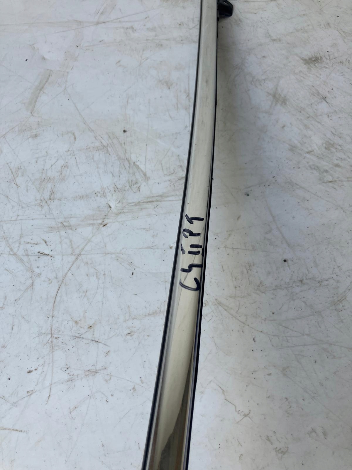 moulding dust door right rear part C4 II B7 CHROM