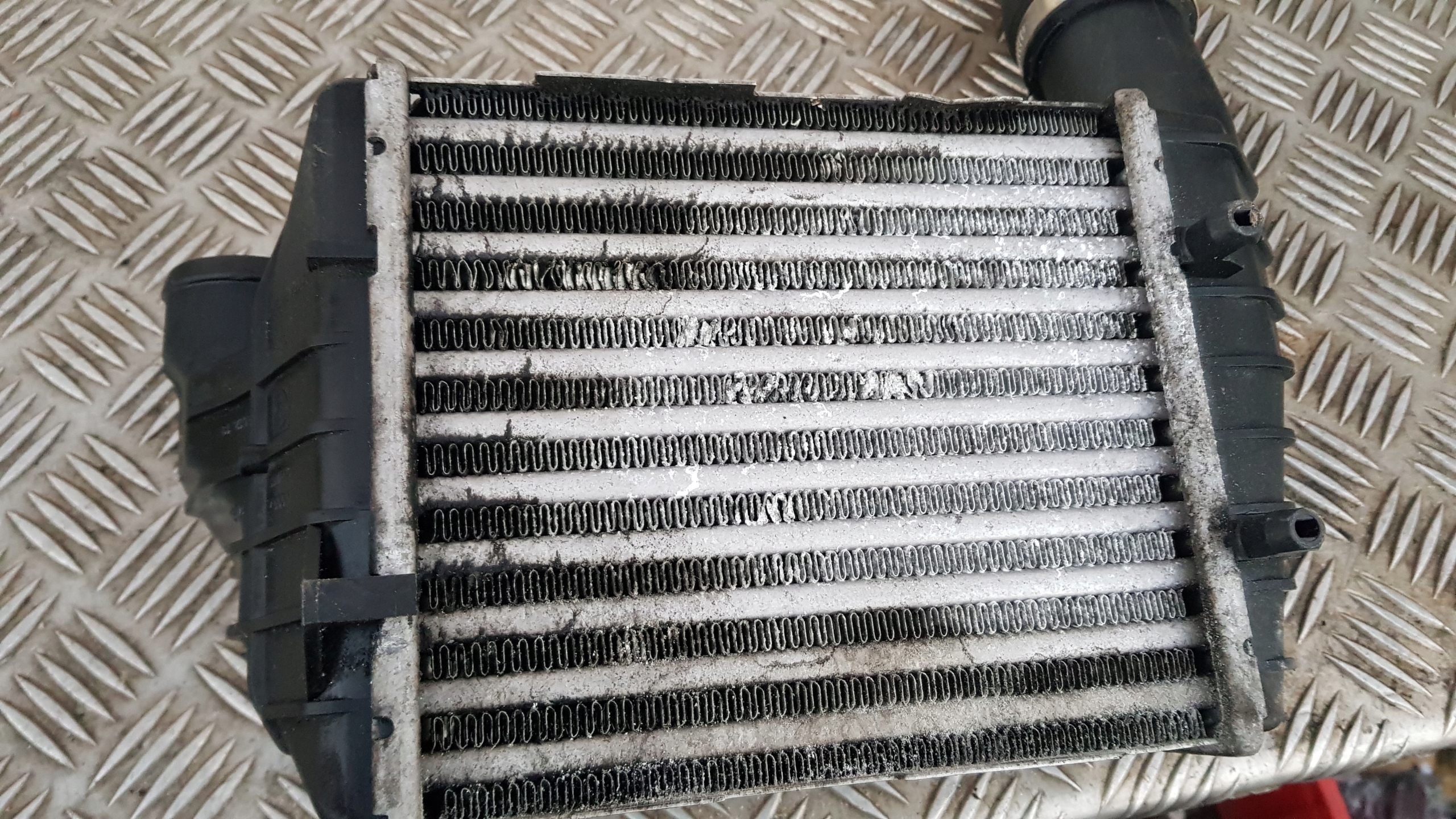 VW PASSAT B5 intercooler hose 2.5 TDI 059145806 right