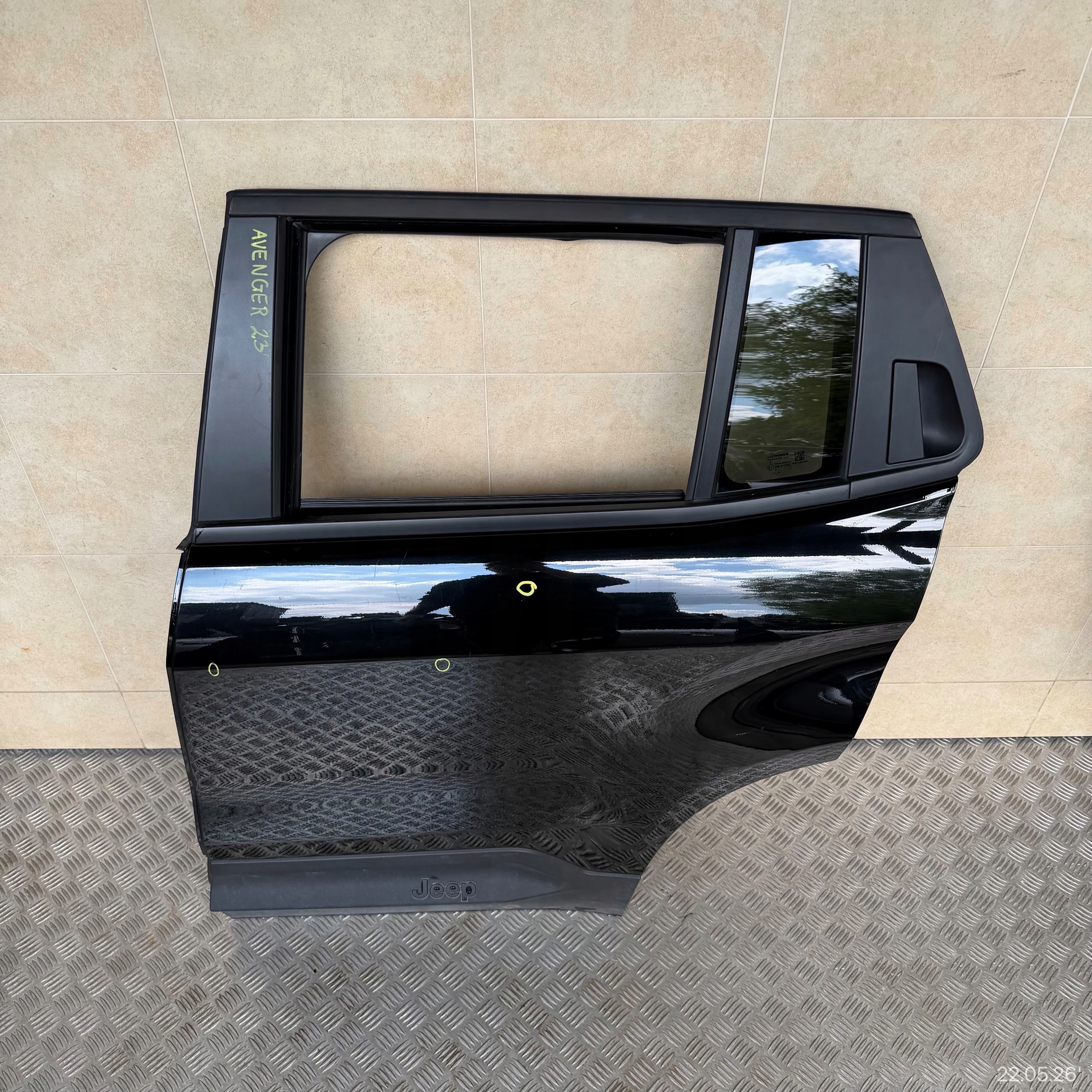 door complete rear. left JEEP AVENGER 2023 ROK