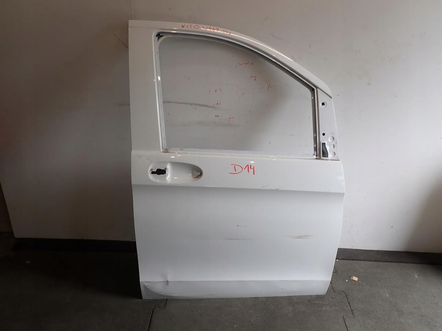 door front front right MERCEDES VITO V-KLASA W447 2014