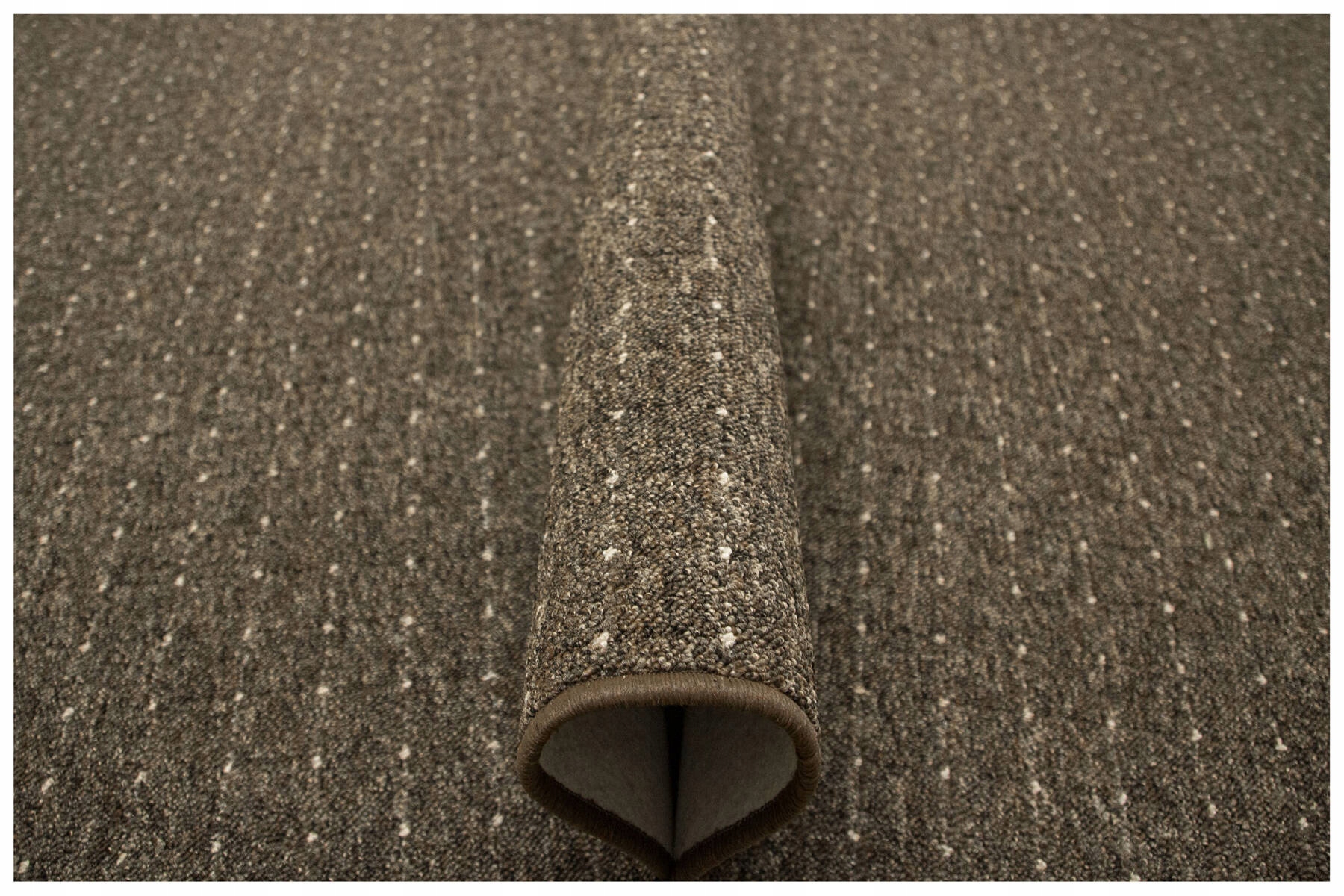 DYWAN PĘTELKOWY BRĄZ BEŻ W KRATKĘ NA FILCU DO POKOJU ZEMBLA 200x300 cm