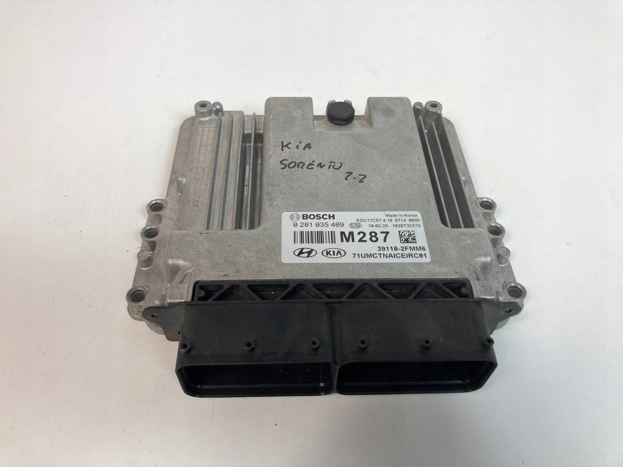 KIA Sorento III 2.2 D computer control unit of the engine 39110-2FMM6