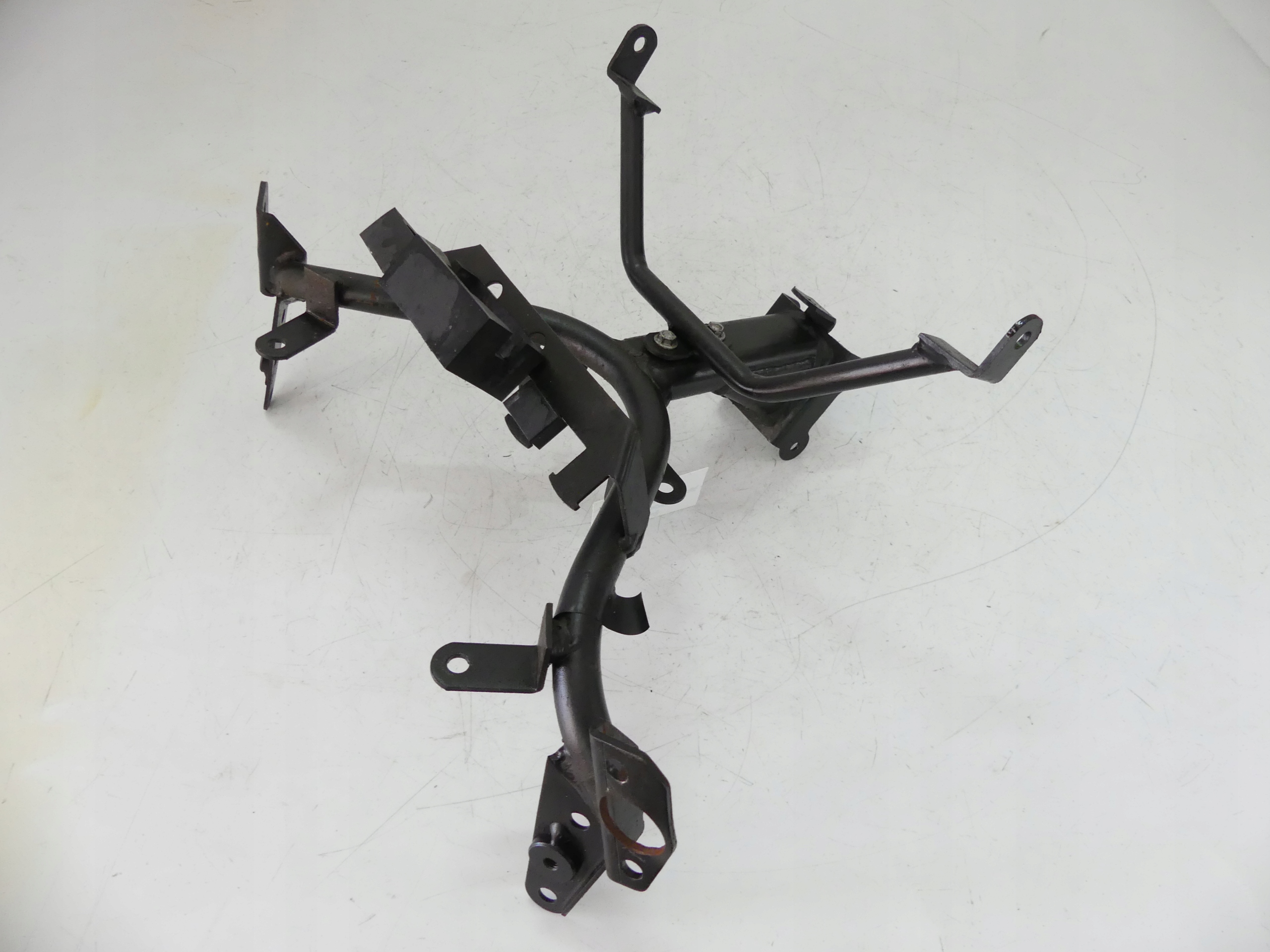 STELAŻ RAMA MOCOWANIE APRILIA RST 1000 FUTURA 06 Numer katalogowy części RST 1000 FUTURA