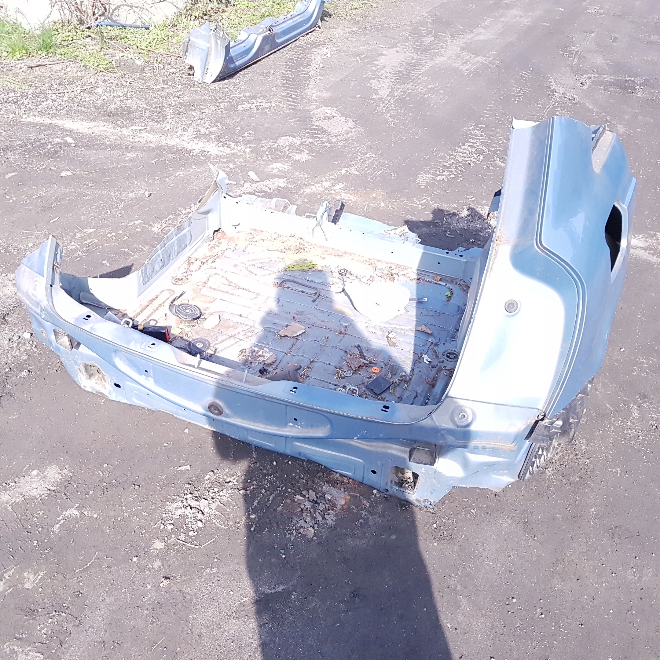 Wanna pas tył tylny Audi Q3 8U Numer katalogowy części AUDI Q3 8U PAS TYLNY