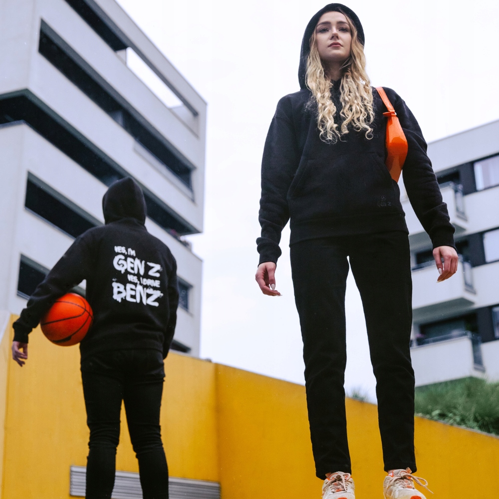 BLUZA MERCEDES-BENZ #KOCHAMYMERCEDESY GEN Z - XS Stan opakowania oryginalne