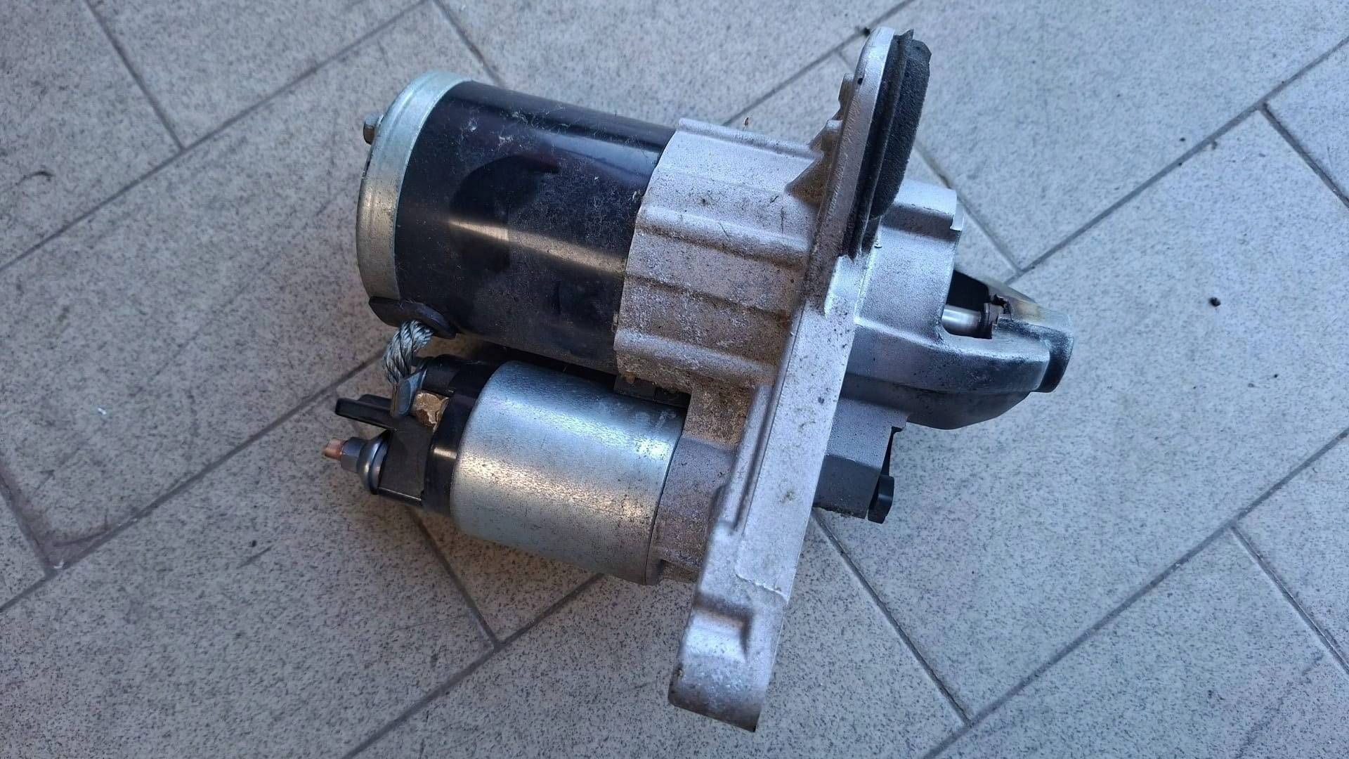 starter Renault Kadjar 233000557R as new