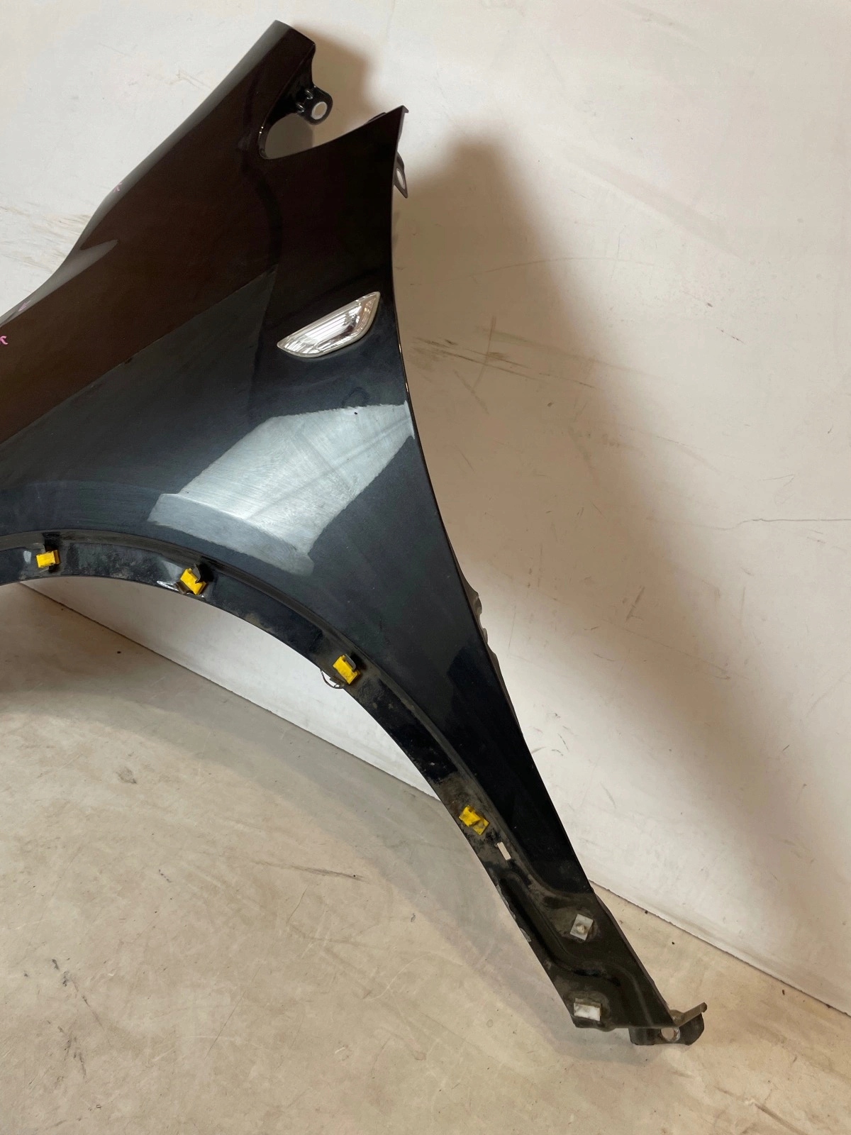 fender front front left Opel Mokka A black