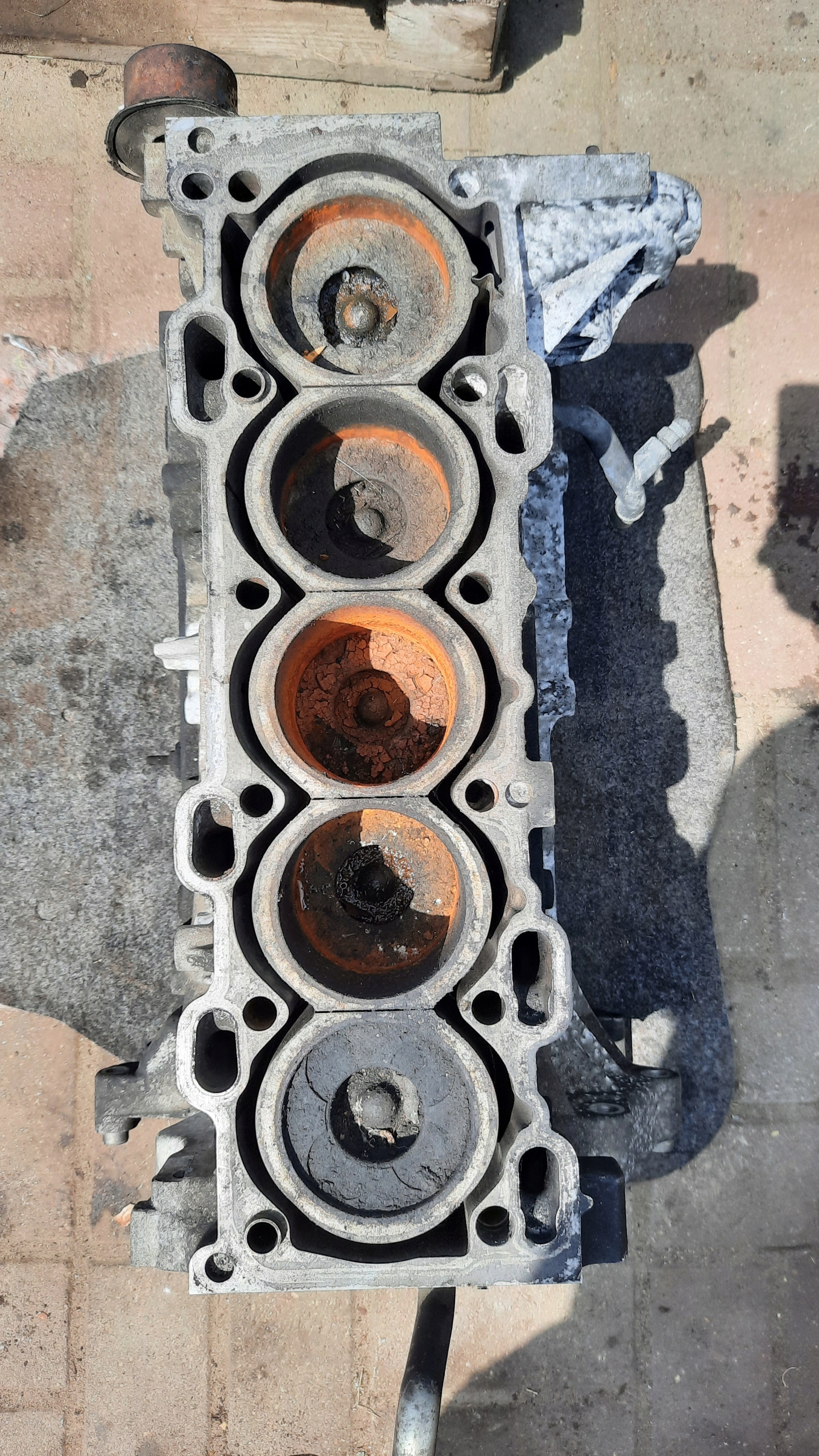 BLOK SILNIKA D5244T VOLVO 2.4 D5 185KM