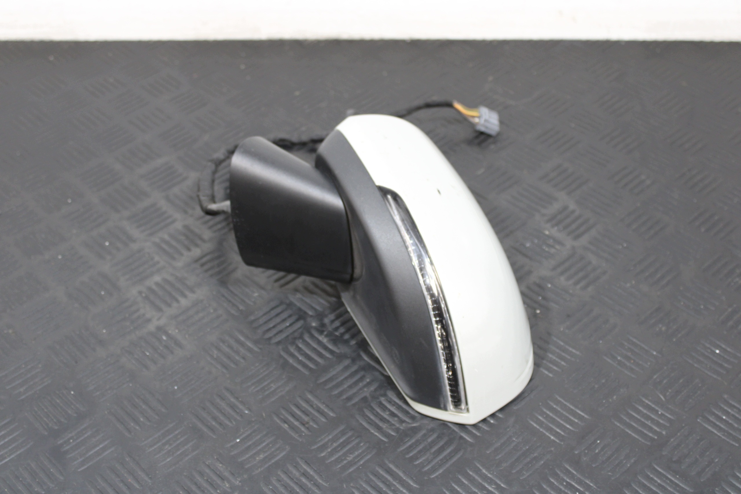 mirror exterior left 13 vertical VOLVO S60 V60 III 3 2.0 D KOMBI