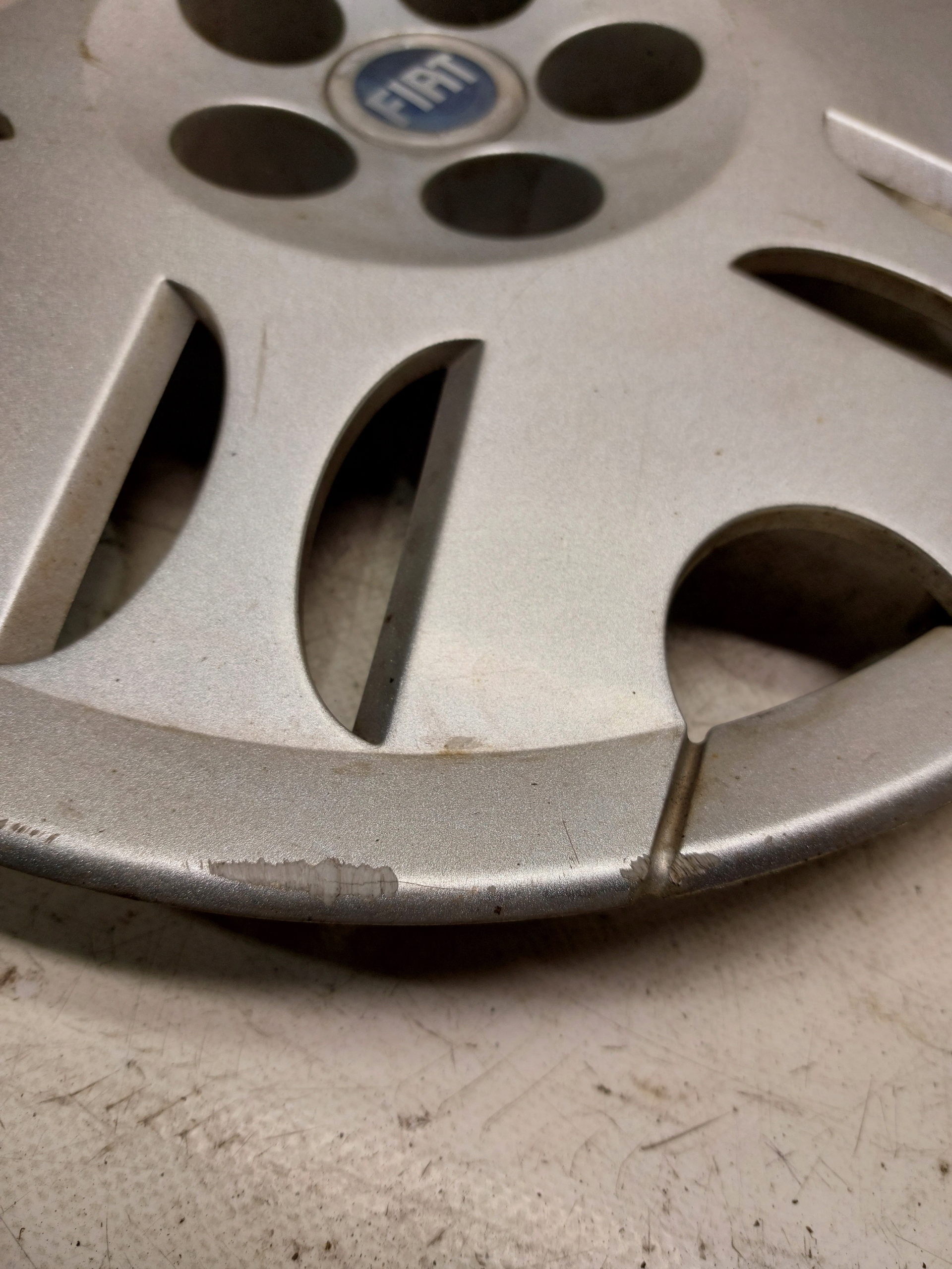 couvre/cache 15'' FIAT 1484523077